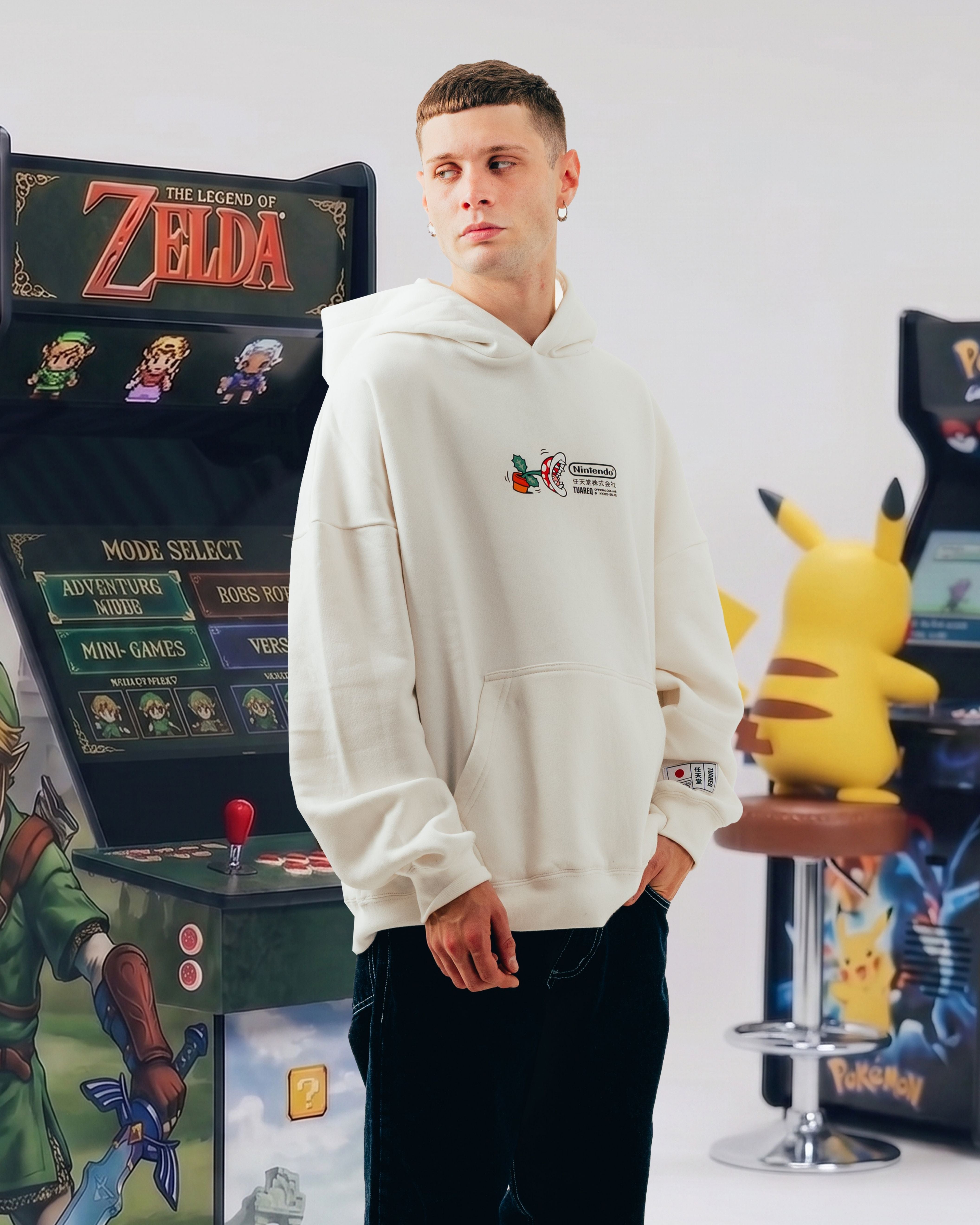 HOODIE [ NINTENDO ] PLANTA PIRAÑA CRUDO