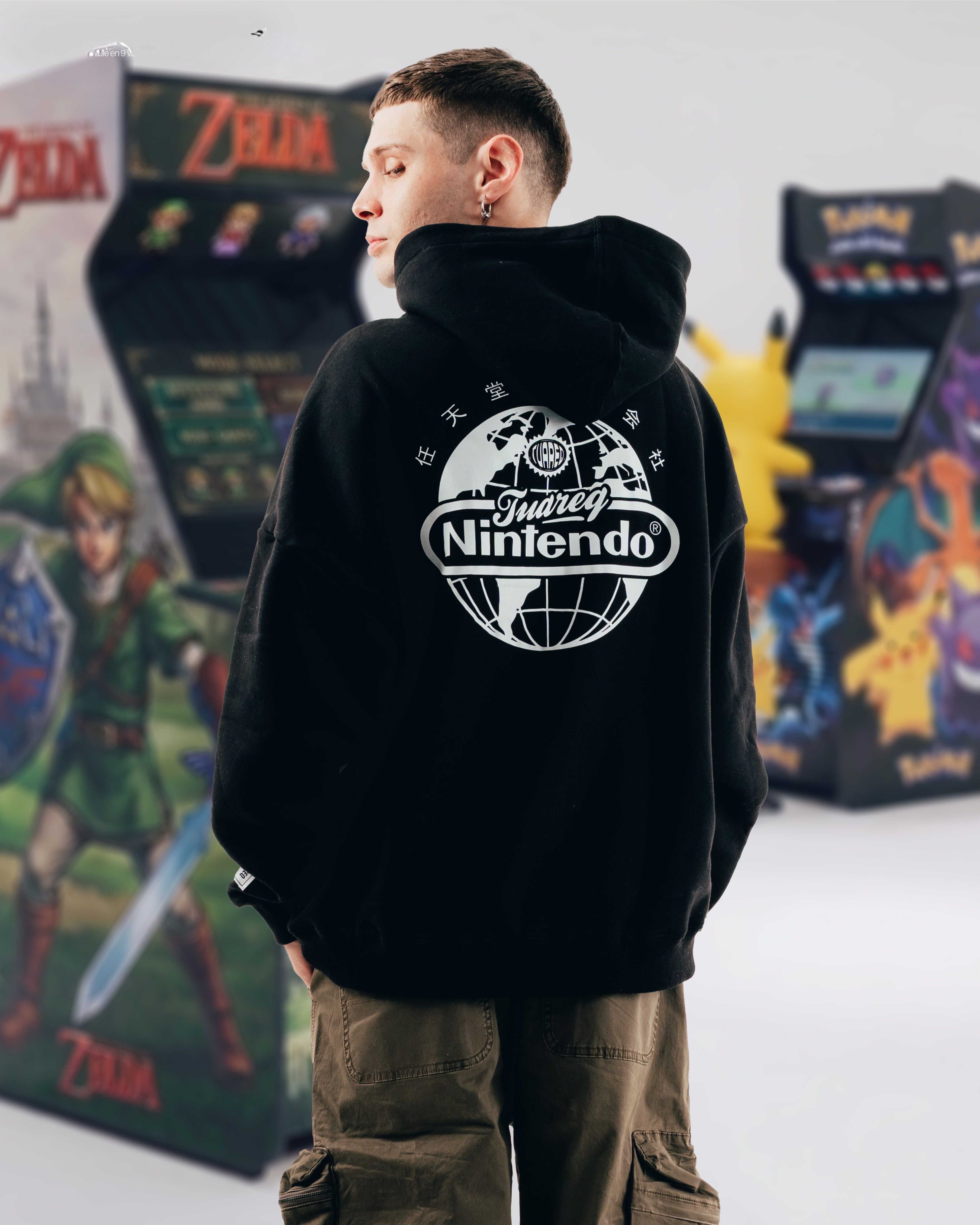 HOODIE [ NINTENDO ] WORLD BLACK