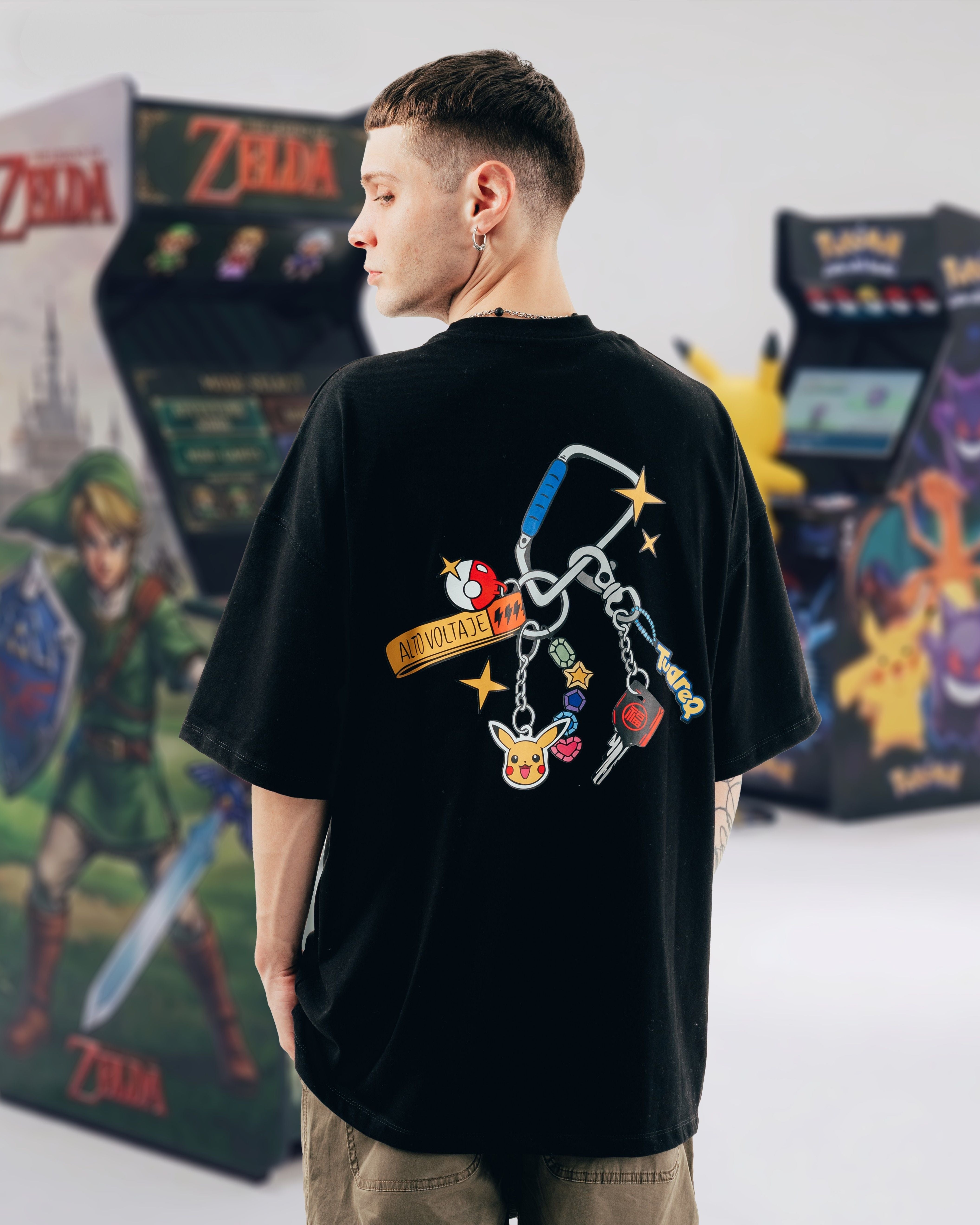 REMERA OVERSIZED [ NINTENDO ] PIKACHU BLACK