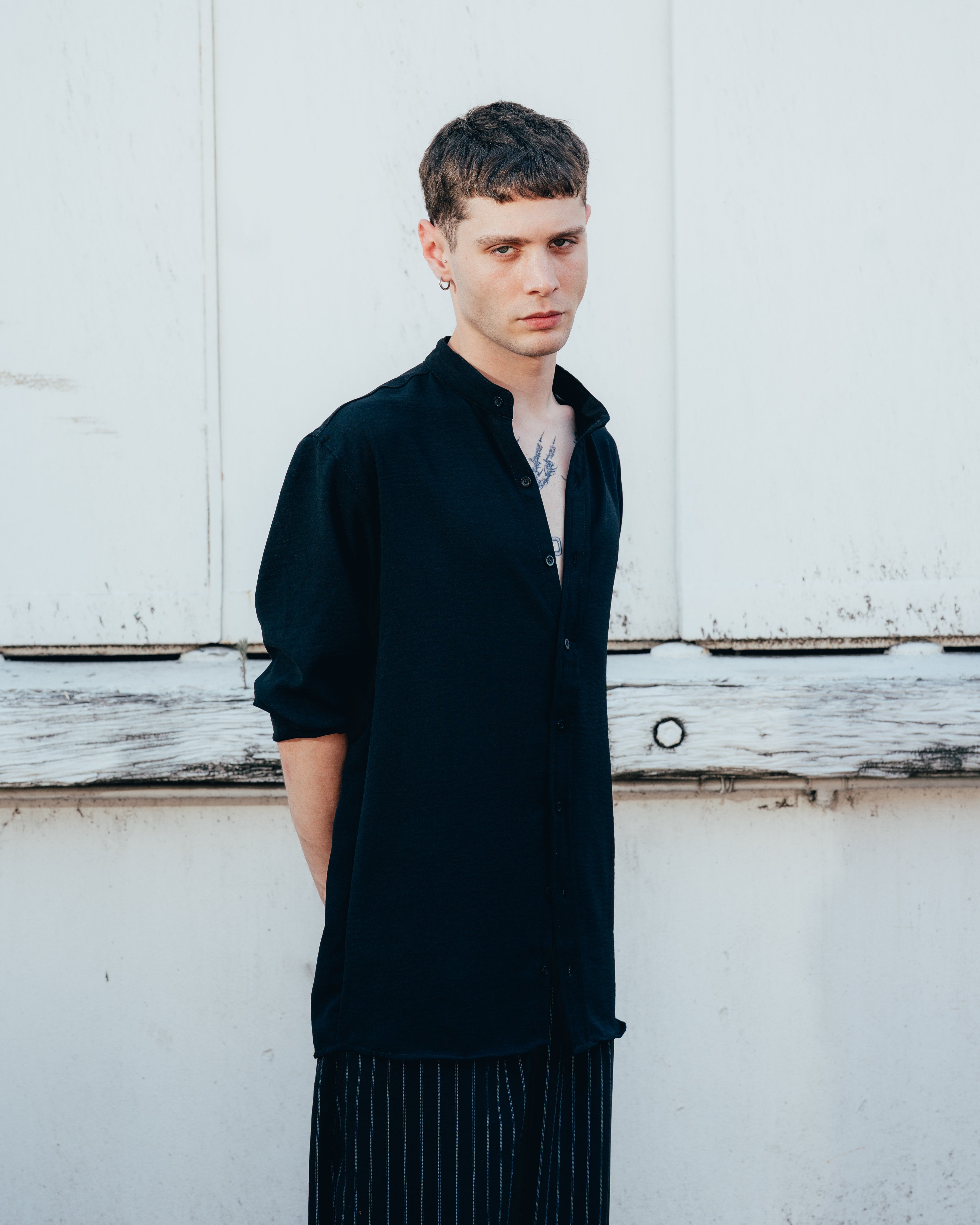 CAMISA CUELLO MAO [ PRIMARI ] BLACK