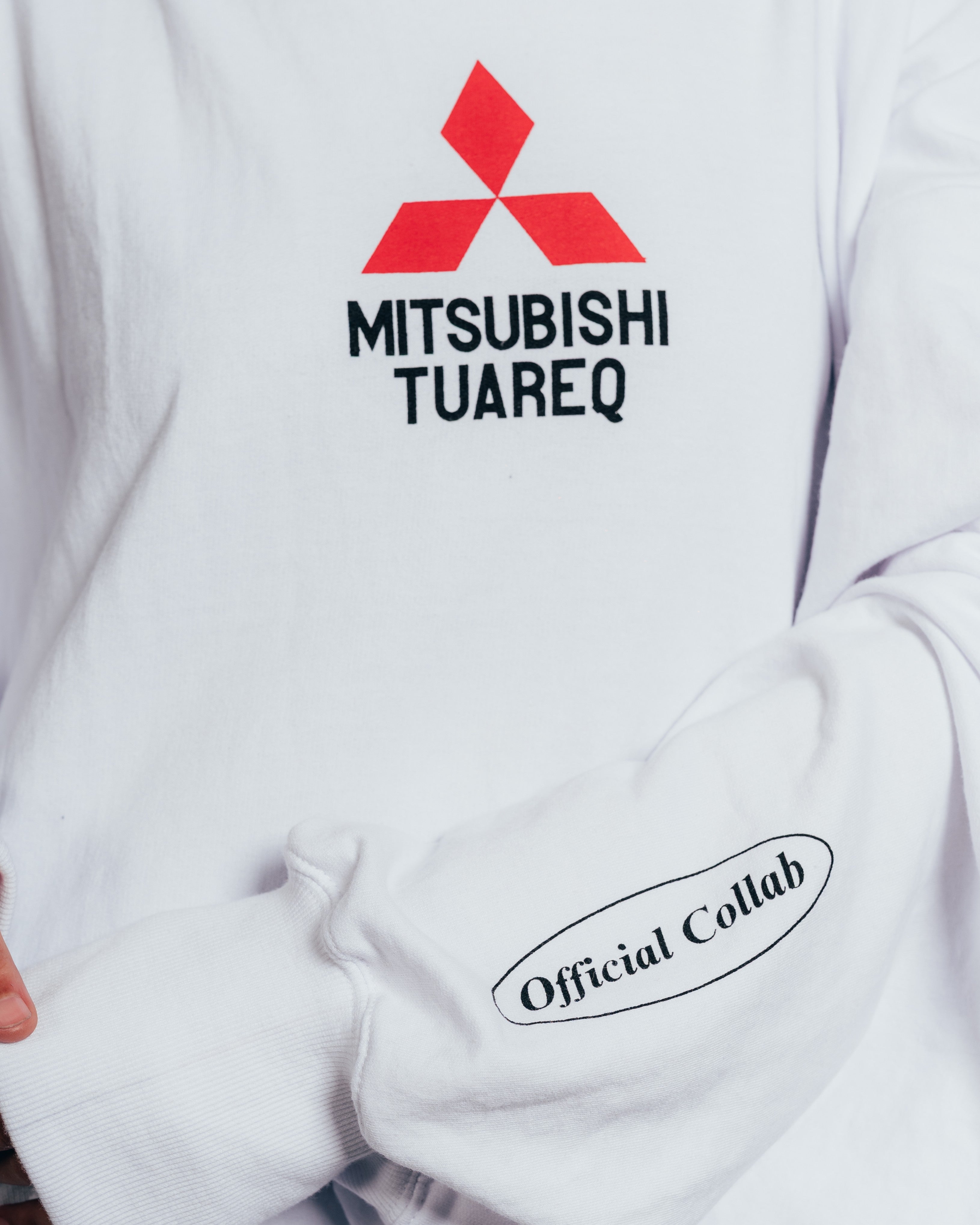 HOODIE MEGAOVERSIZED [ MITSUBISHI ] LOGO WHITE
