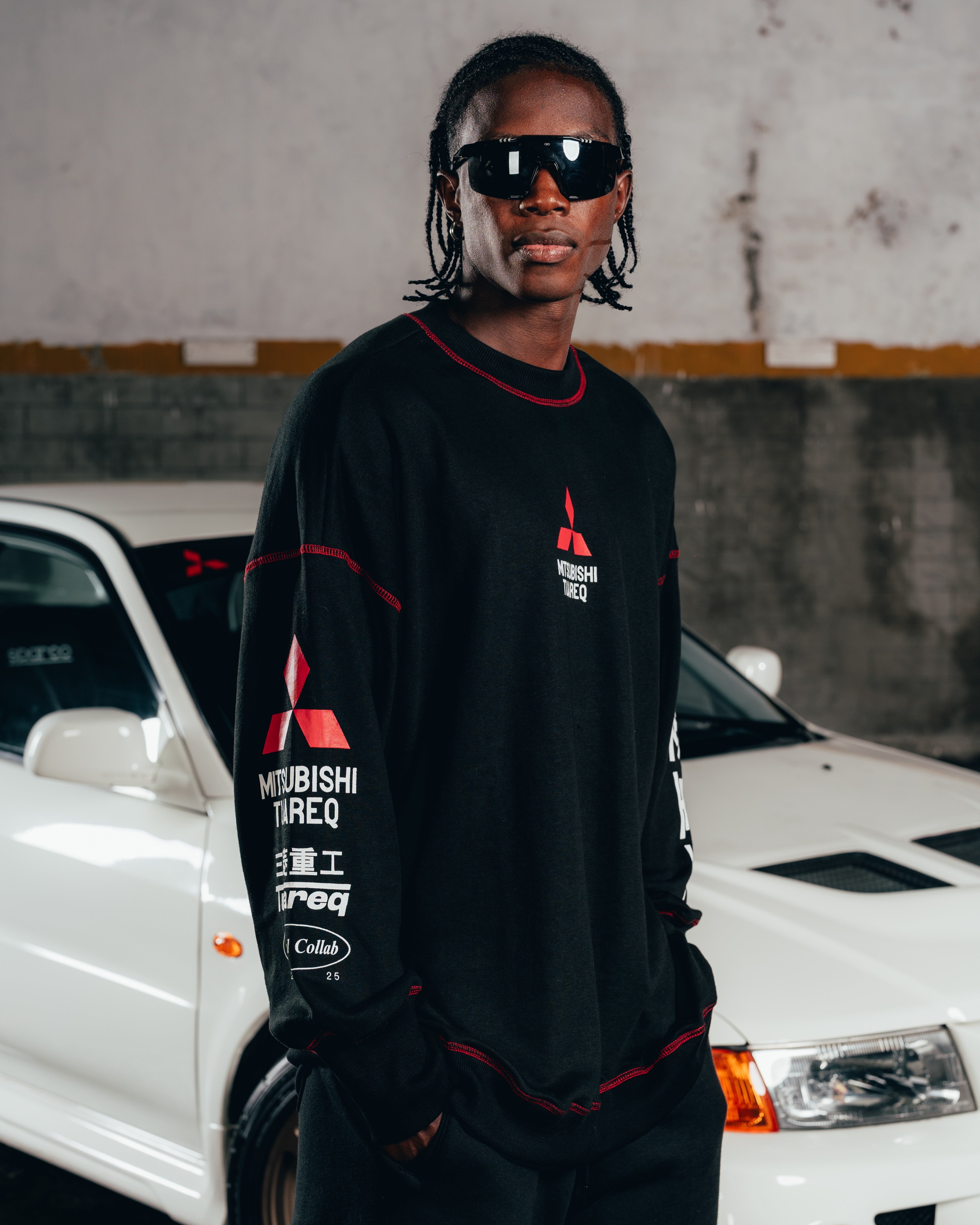 CREWNECK [ MITSUBISHI ] COSTURA BLACK