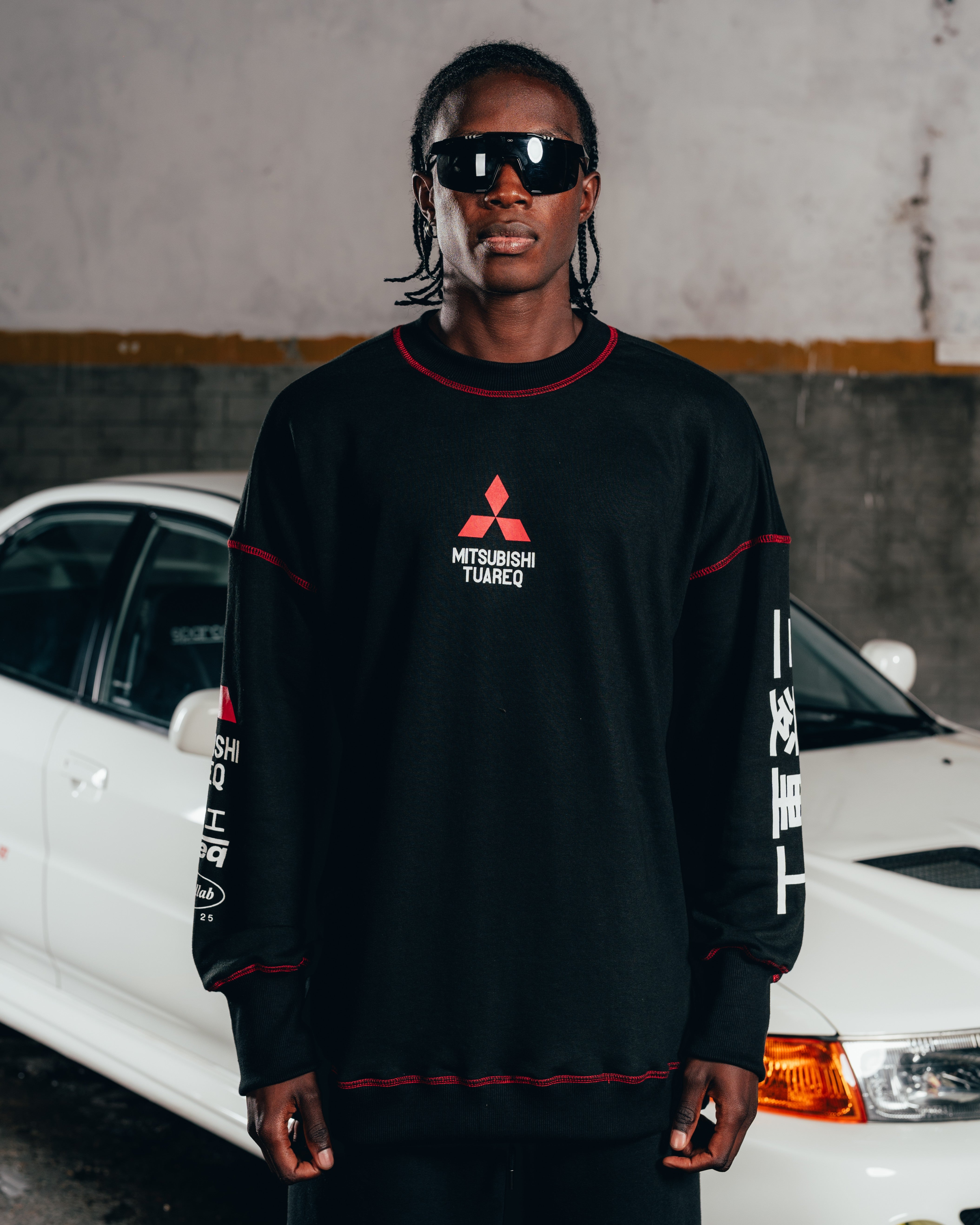 CREWNECK [ MITSUBISHI ] COSTURA BLACK