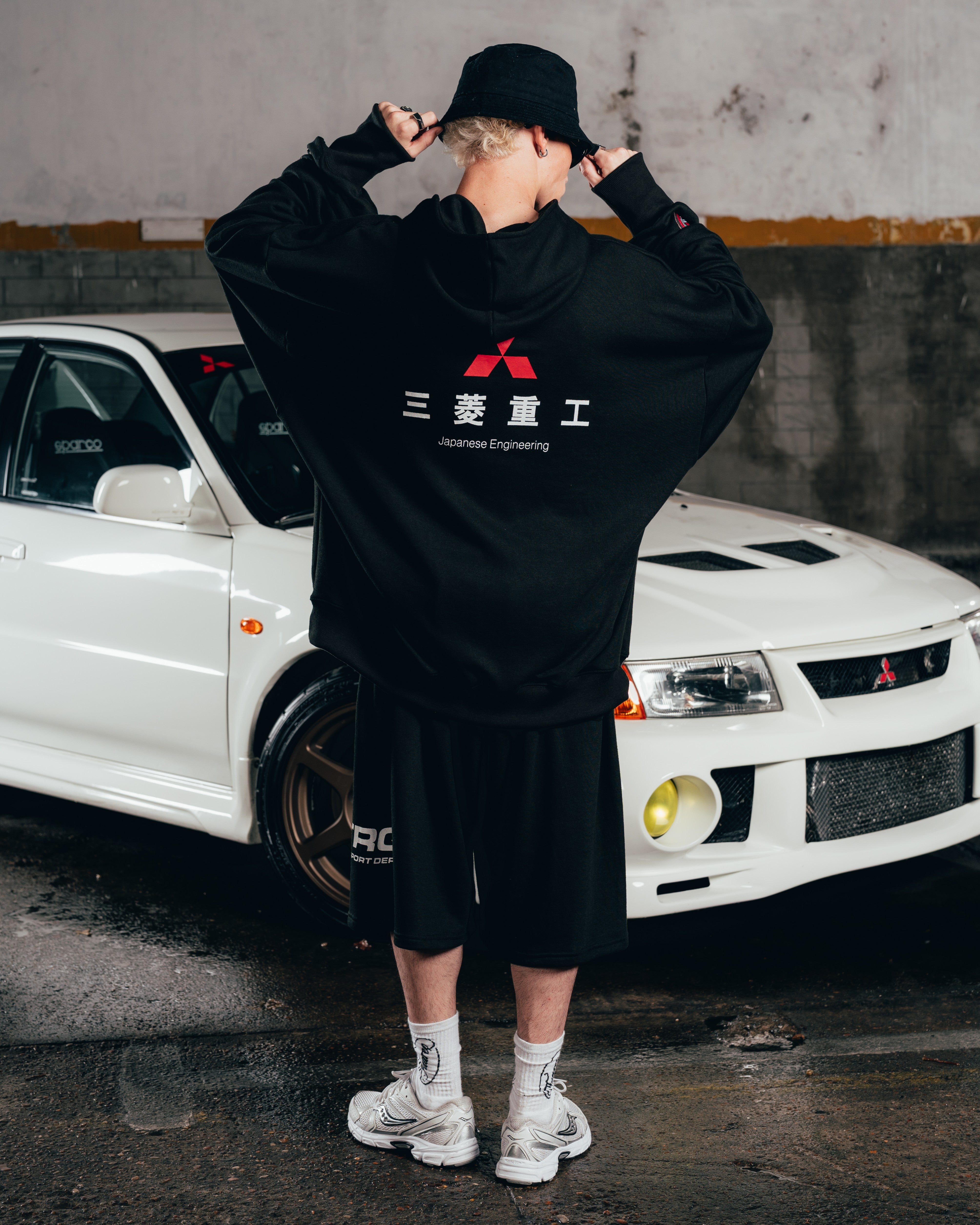 HOODIE MEGAOVERSIZED [ MITSUBISHI ] LOGO BLACK