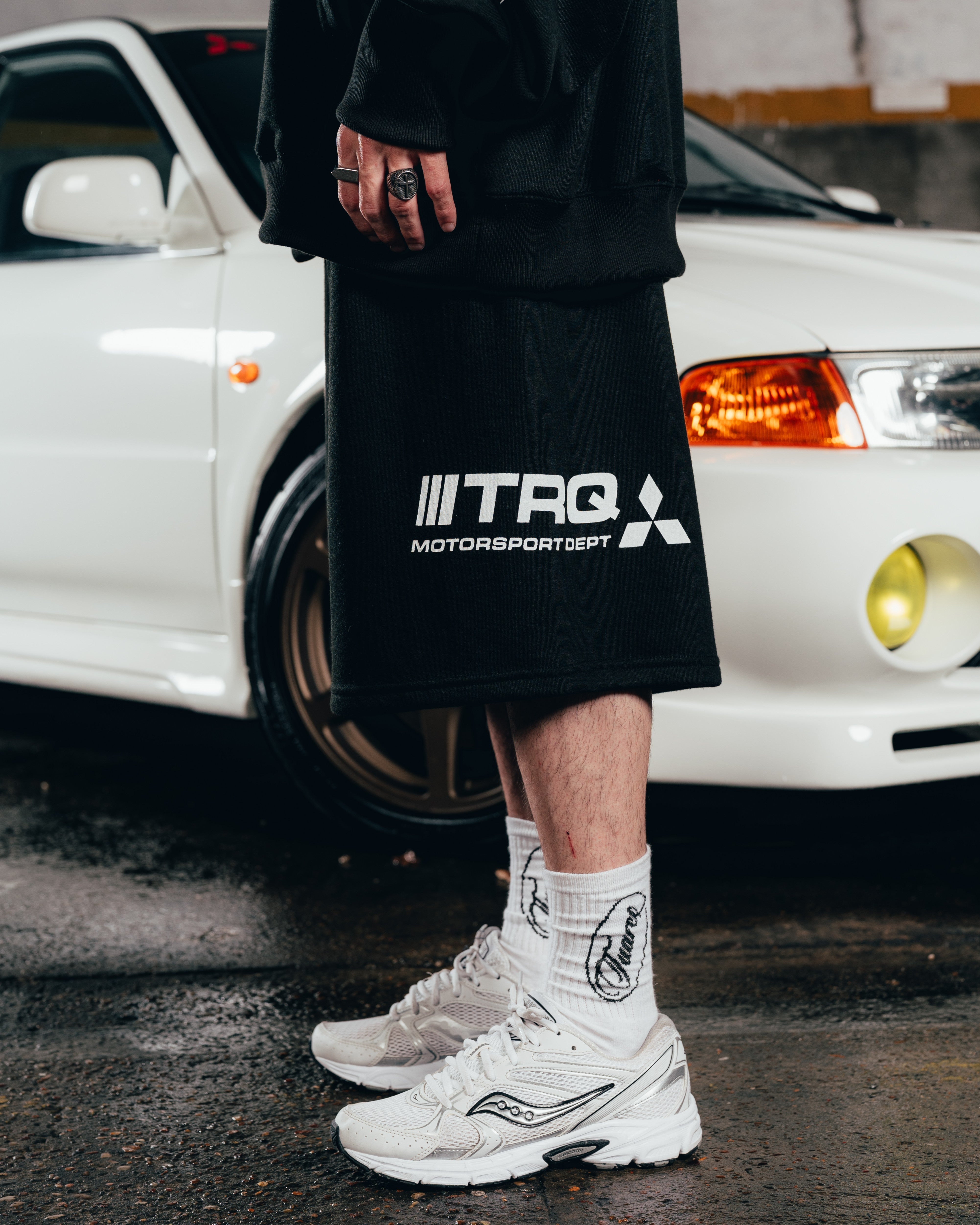 SHORT OVERSIZED [ MITSUBISHI ] TRQ BLACK