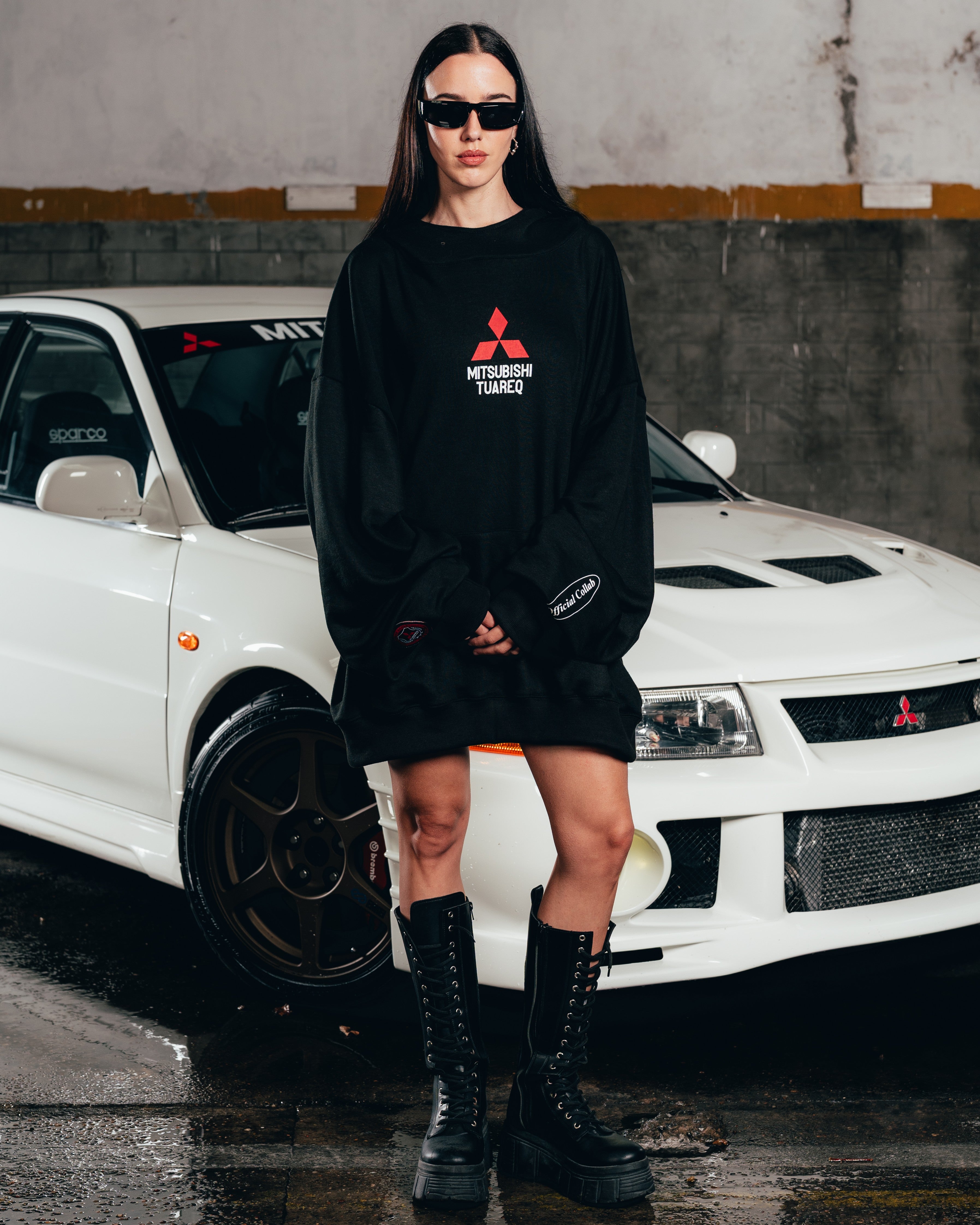 HOODIE MEGAOVERSIZED [ MITSUBISHI ] LOGO BLACK