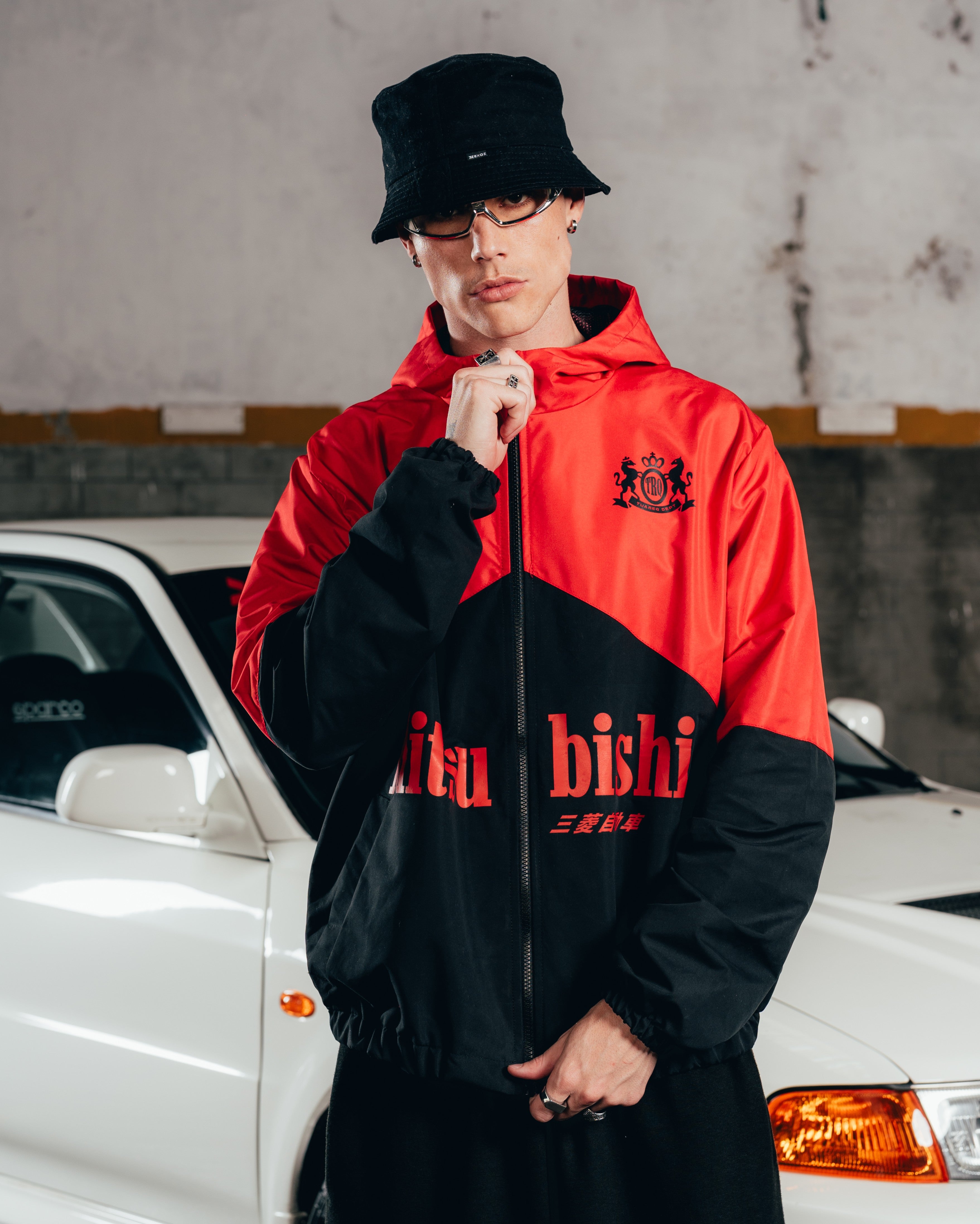 CAMPERA DEPORTIVA ROMPEVIENTO [ MITSUBISHI ] BICOLOR BLACK