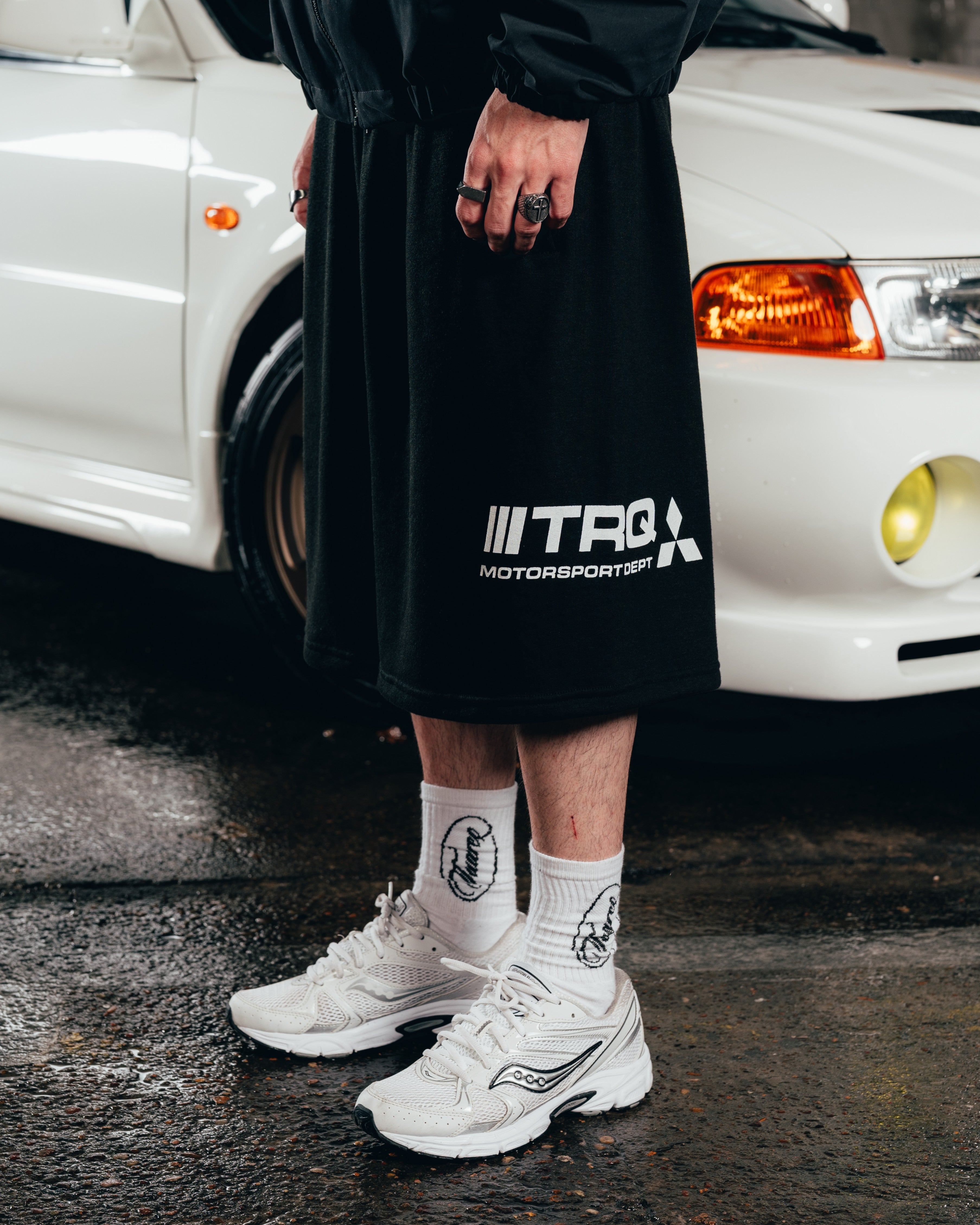 SHORT OVERSIZED [ MITSUBISHI ] TRQ BLACK