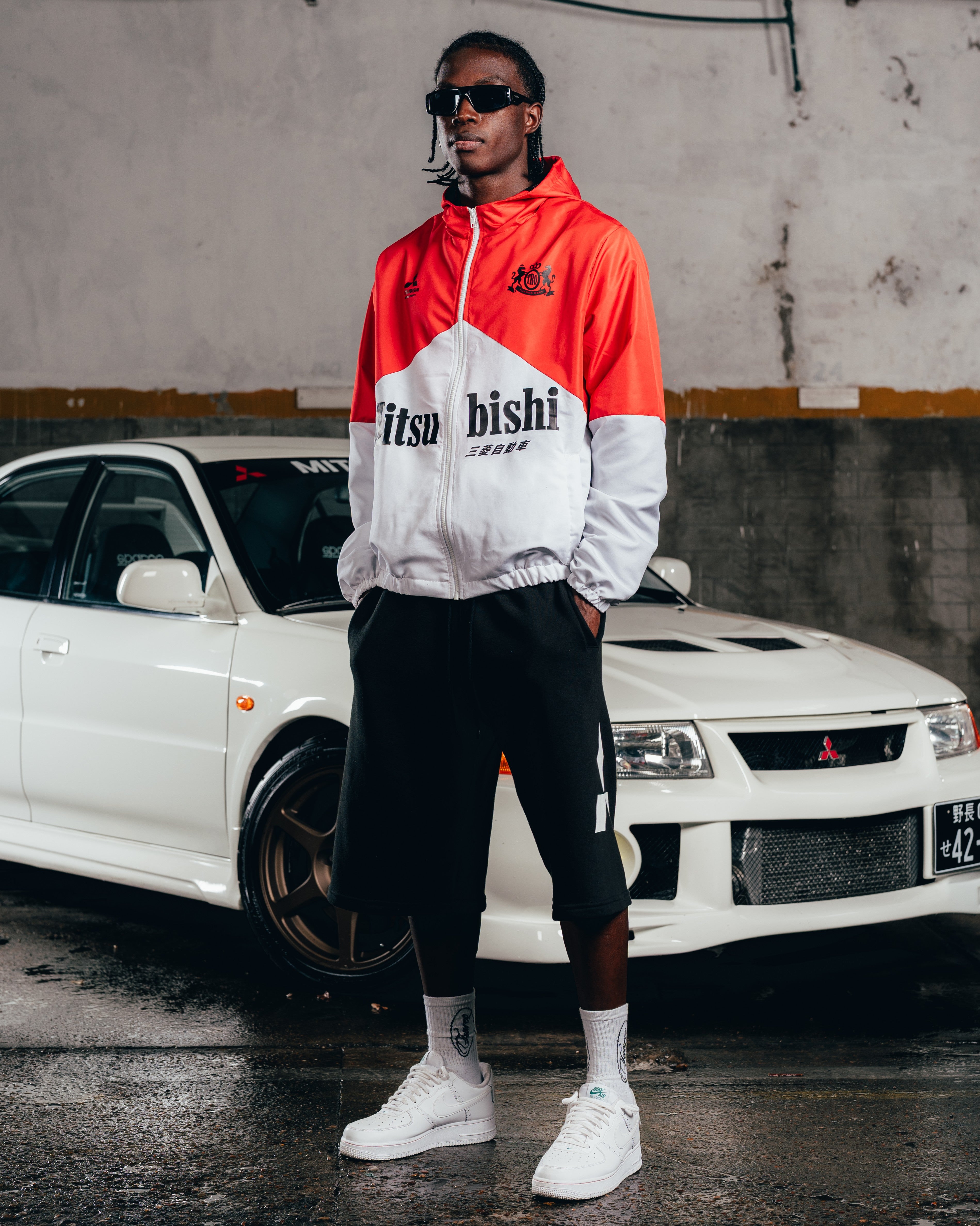 CAMPERA DEPORTIVA ROMPEVIENTO [ MITSUBISHI ] BICOLOR WHITE