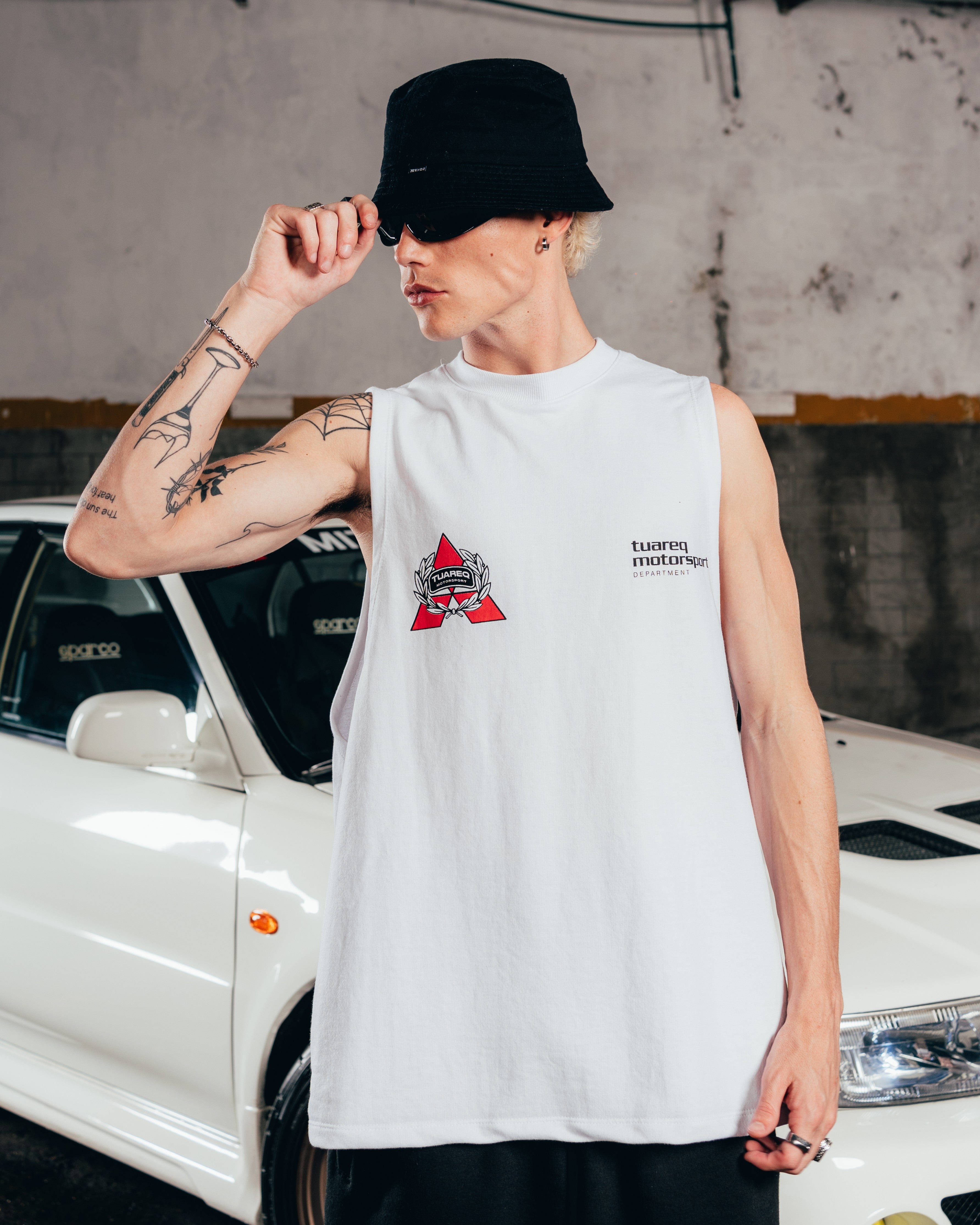 MUSCULOSA PESADA [ MITSUBISHI ] SHIELD WHITE