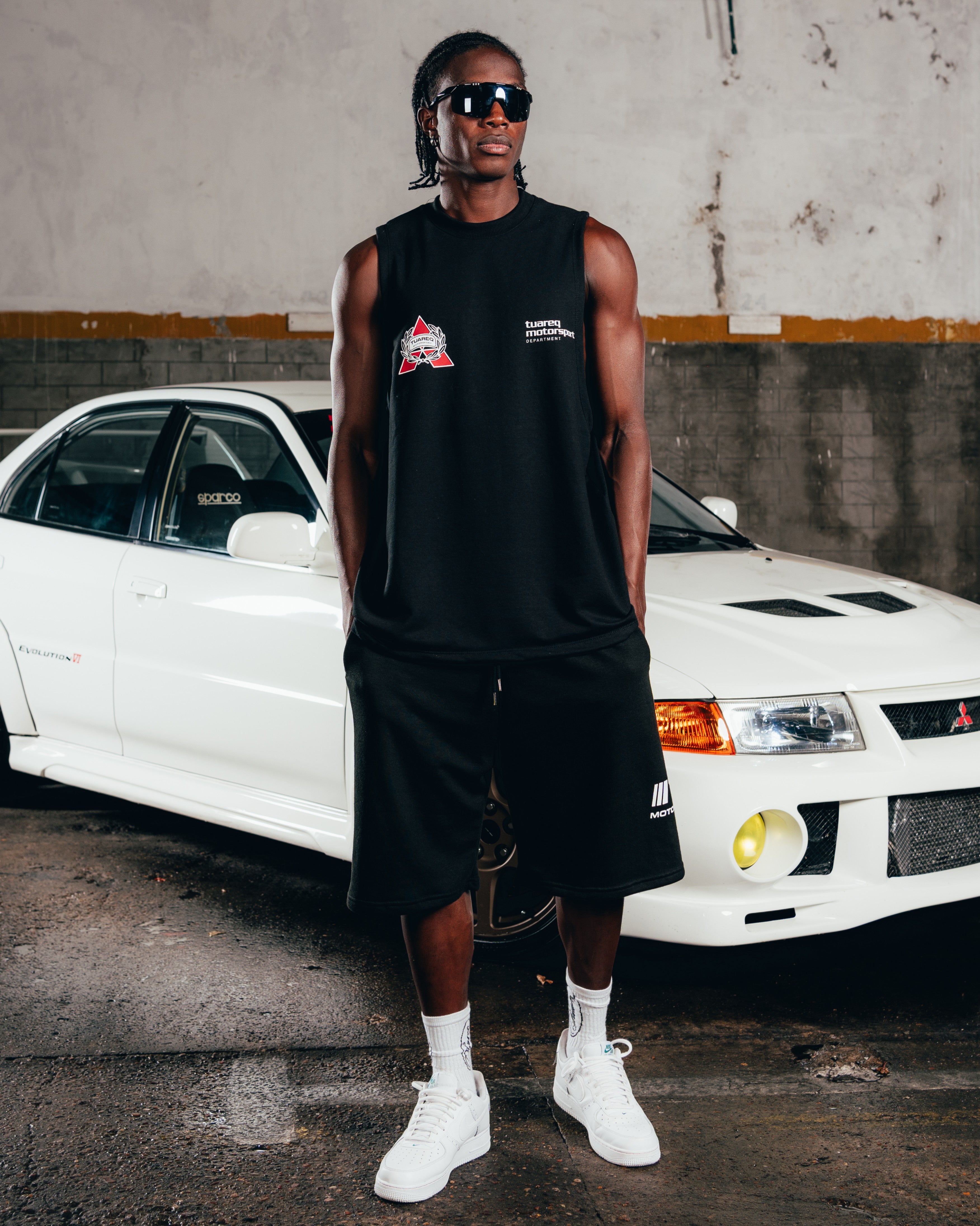 MUSCULOSA PESADA [ MITSUBISHI ] SHIELD BLACK