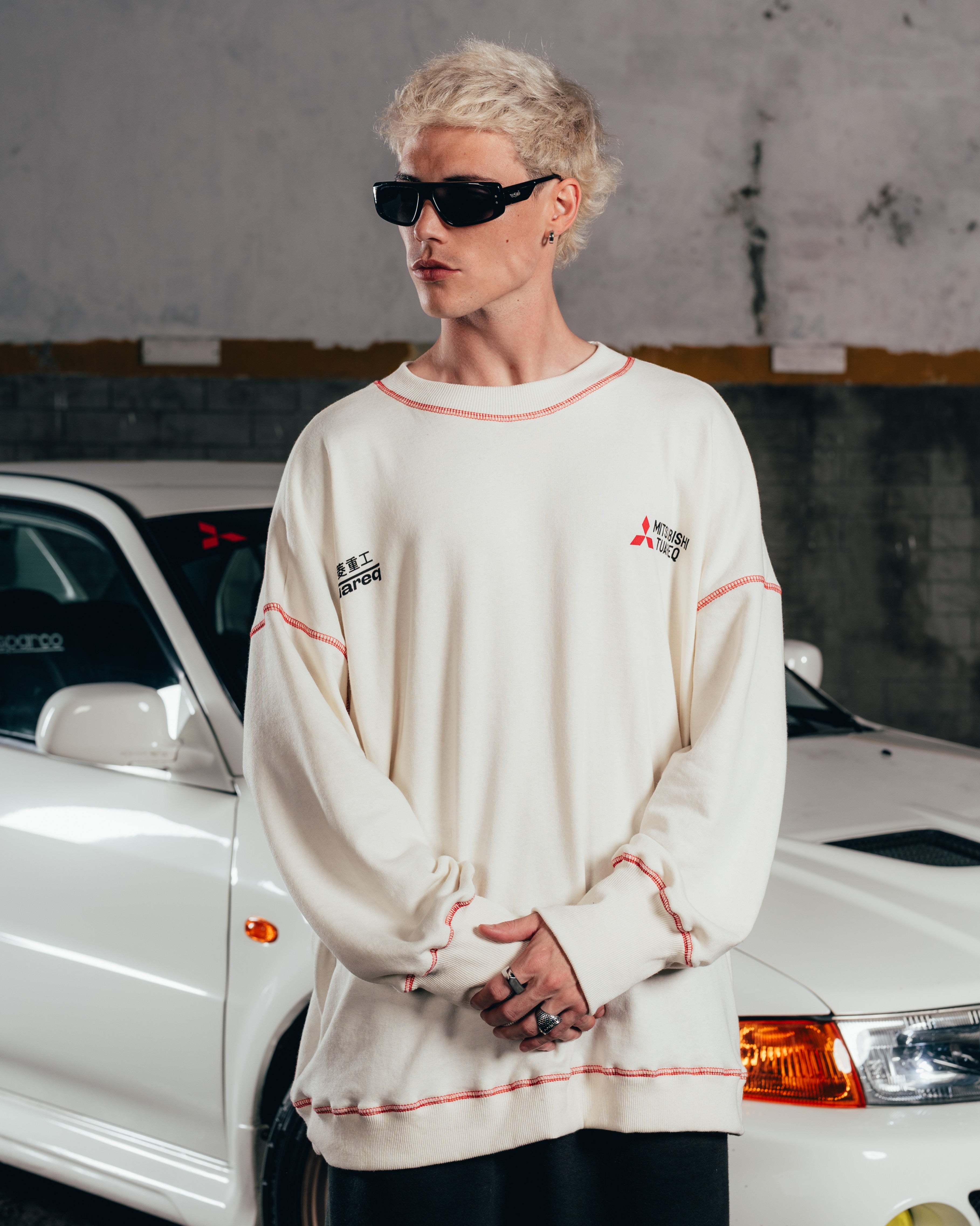 CREWNECK [ MITSUBISHI ] COSTURA WHITE