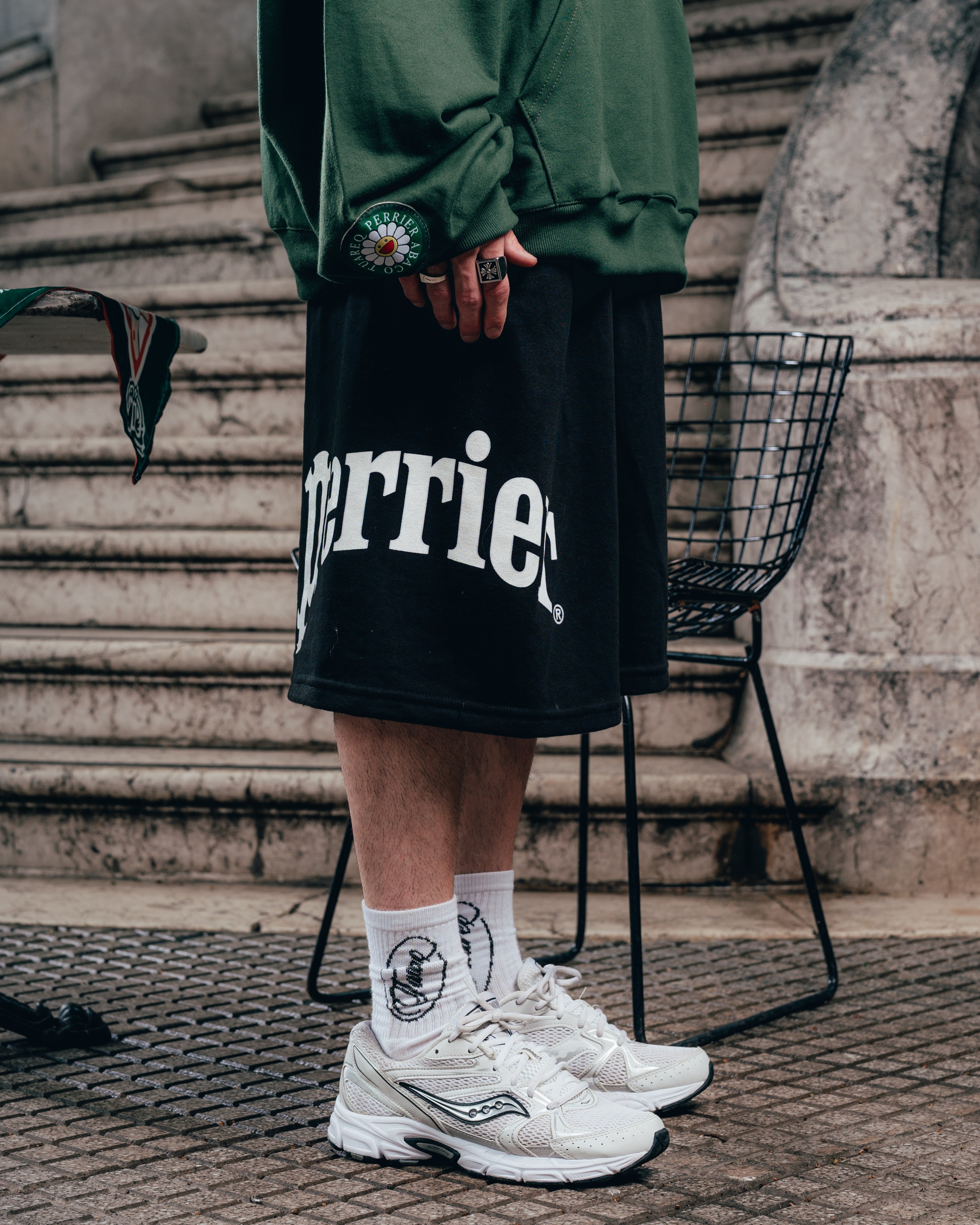 SHORT OVERSIZED [ PERRIER ] SIGNATURE BLACK
