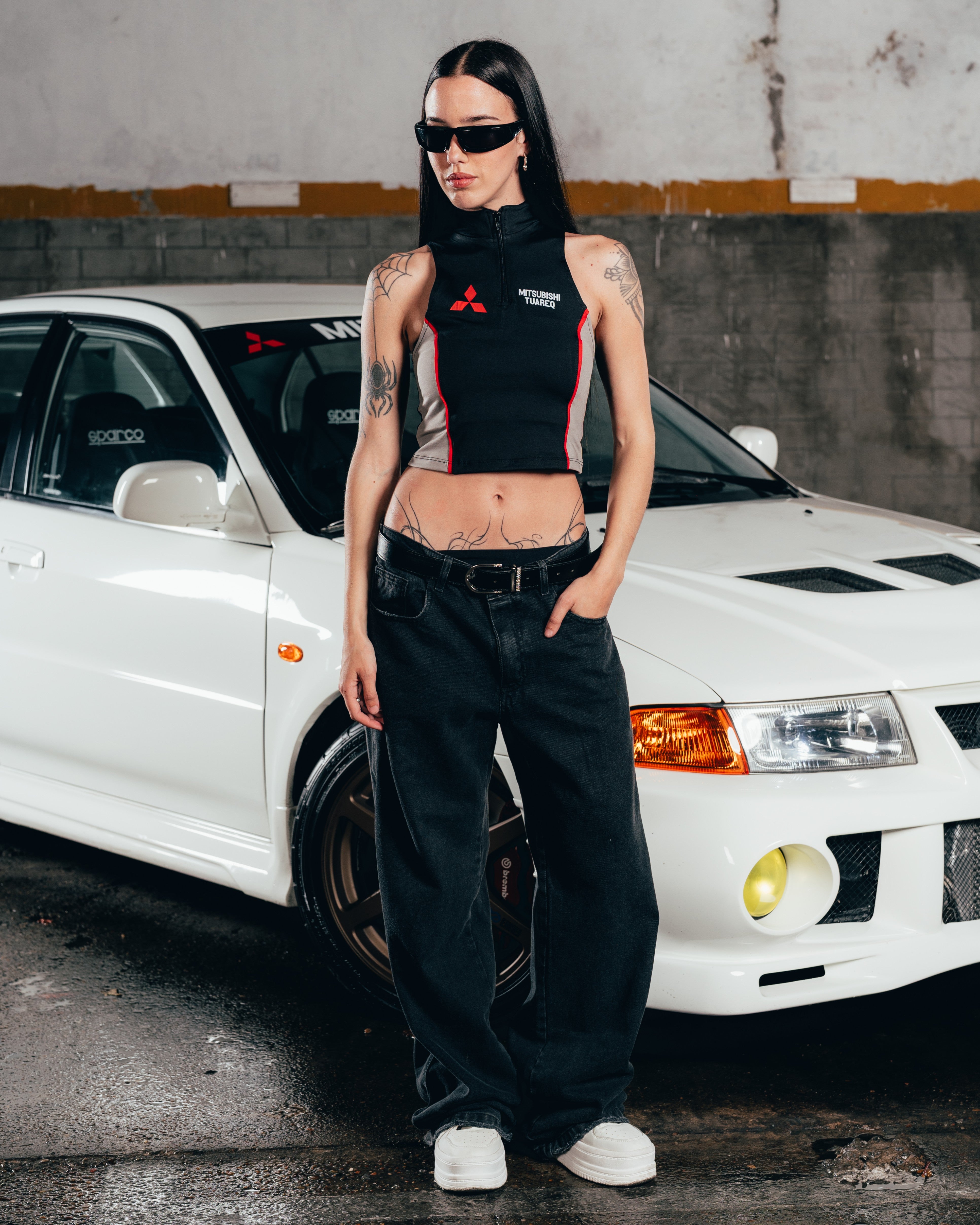 CROP CON CIERRE [ MITSUBISHI ] BLACK