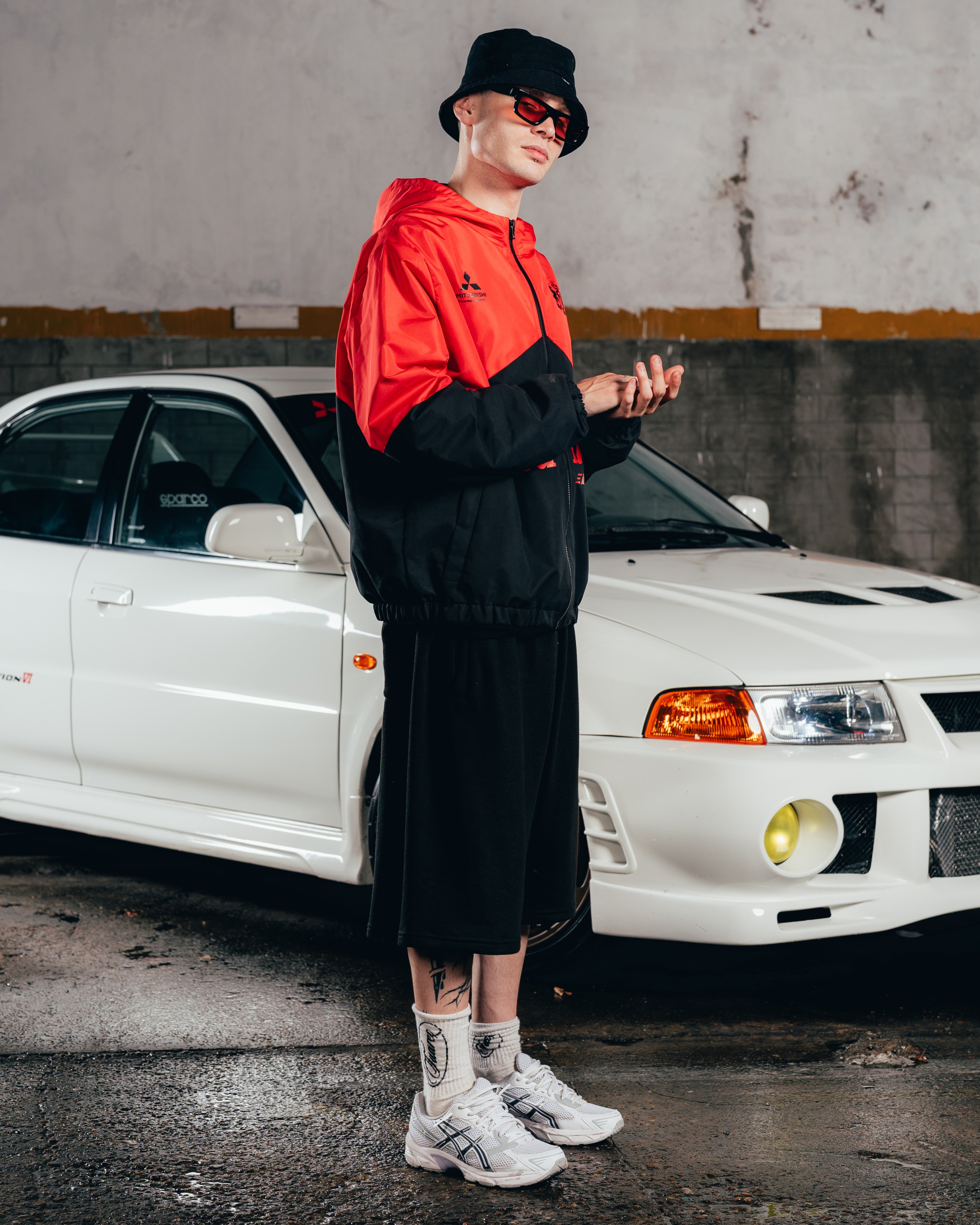 CAMPERA DEPORTIVA ROMPEVIENTO [ MITSUBISHI ] BICOLOR BLACK