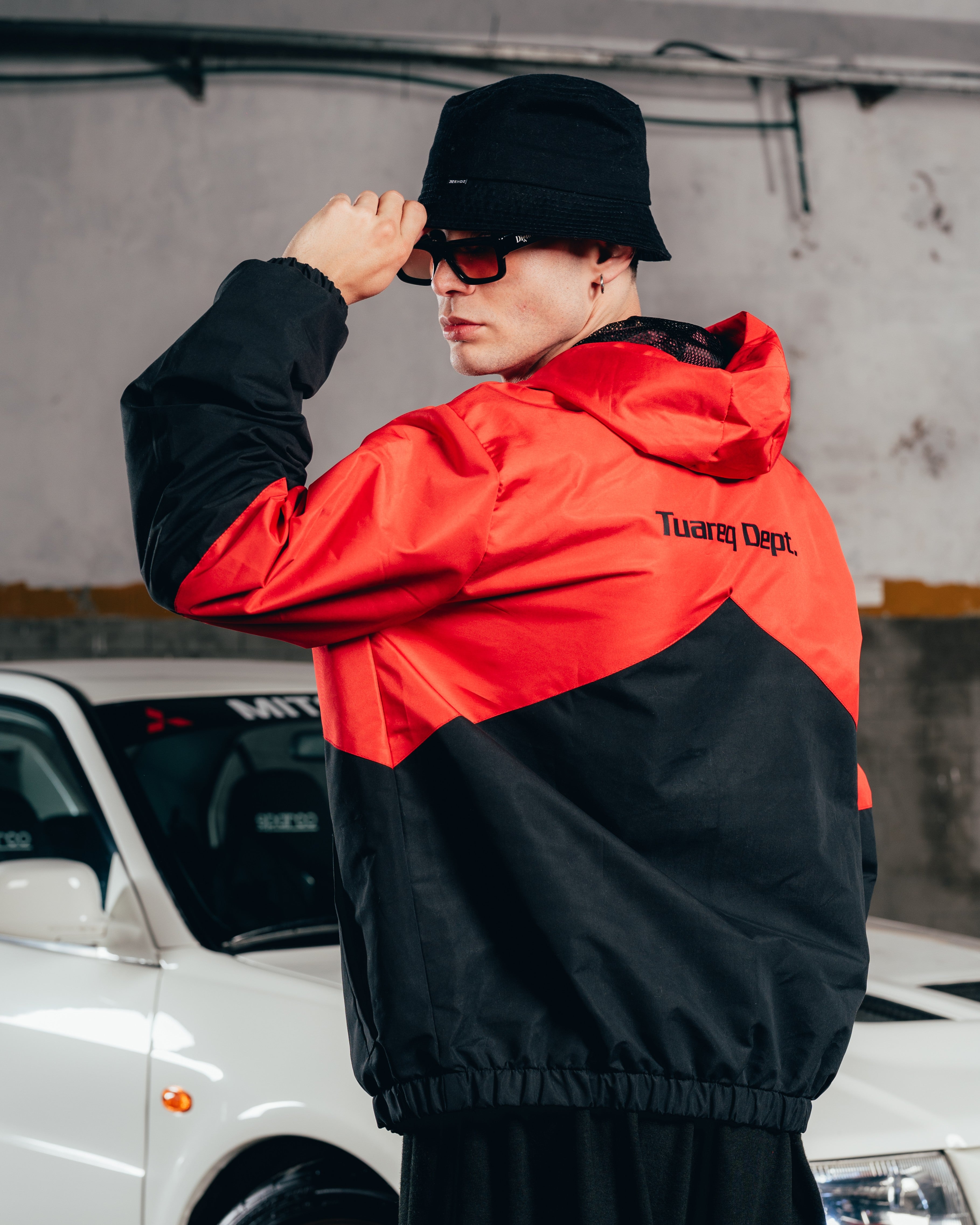 CAMPERA DEPORTIVA ROMPEVIENTO [ MITSUBISHI ] BICOLOR BLACK