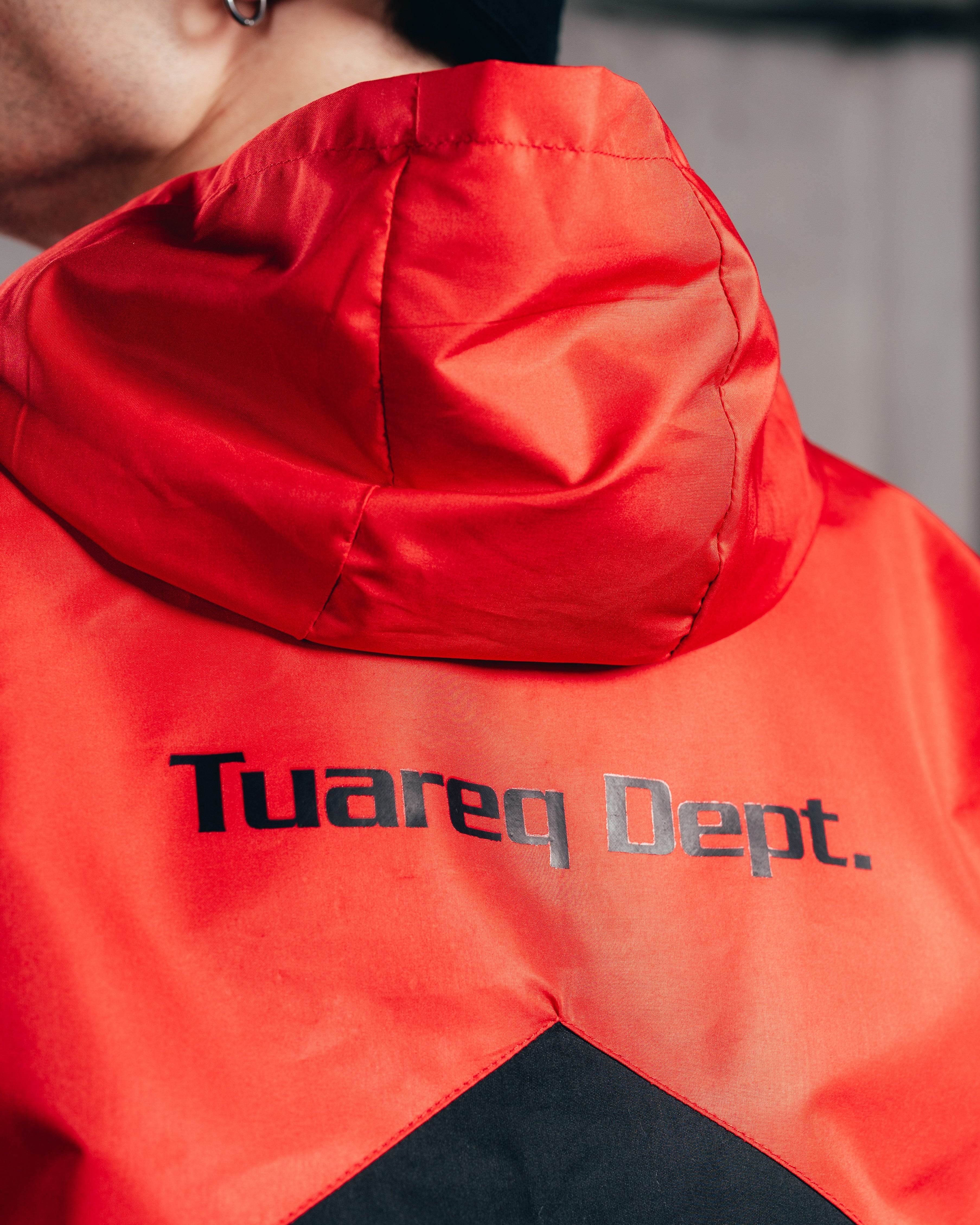 CAMPERA DEPORTIVA ROMPEVIENTO [ MITSUBISHI ] BICOLOR BLACK