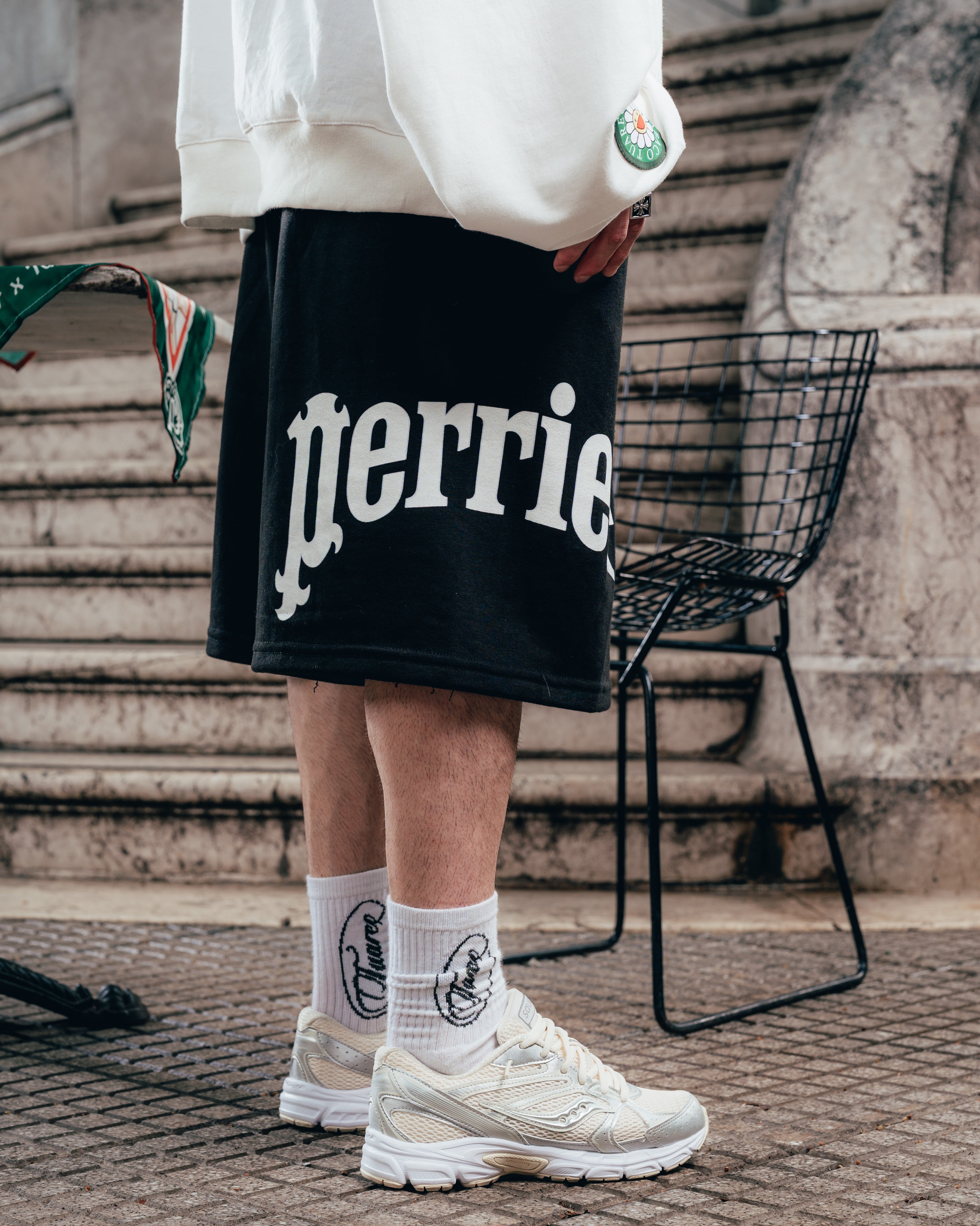 SHORT OVERSIZED [ PERRIER ] SIGNATURE BLACK