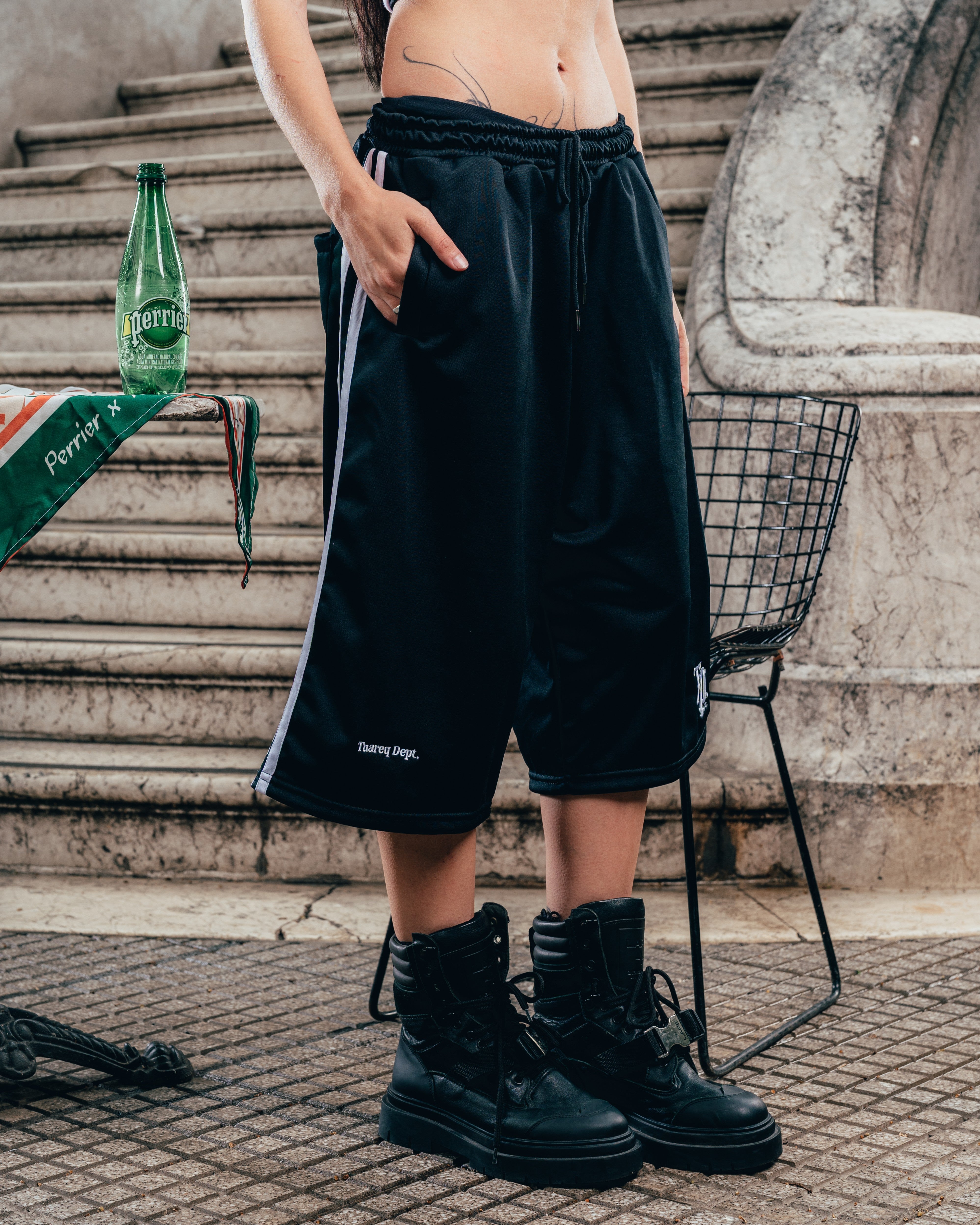 SHORT LARGO ¾ [ PERRIER ] BLACK