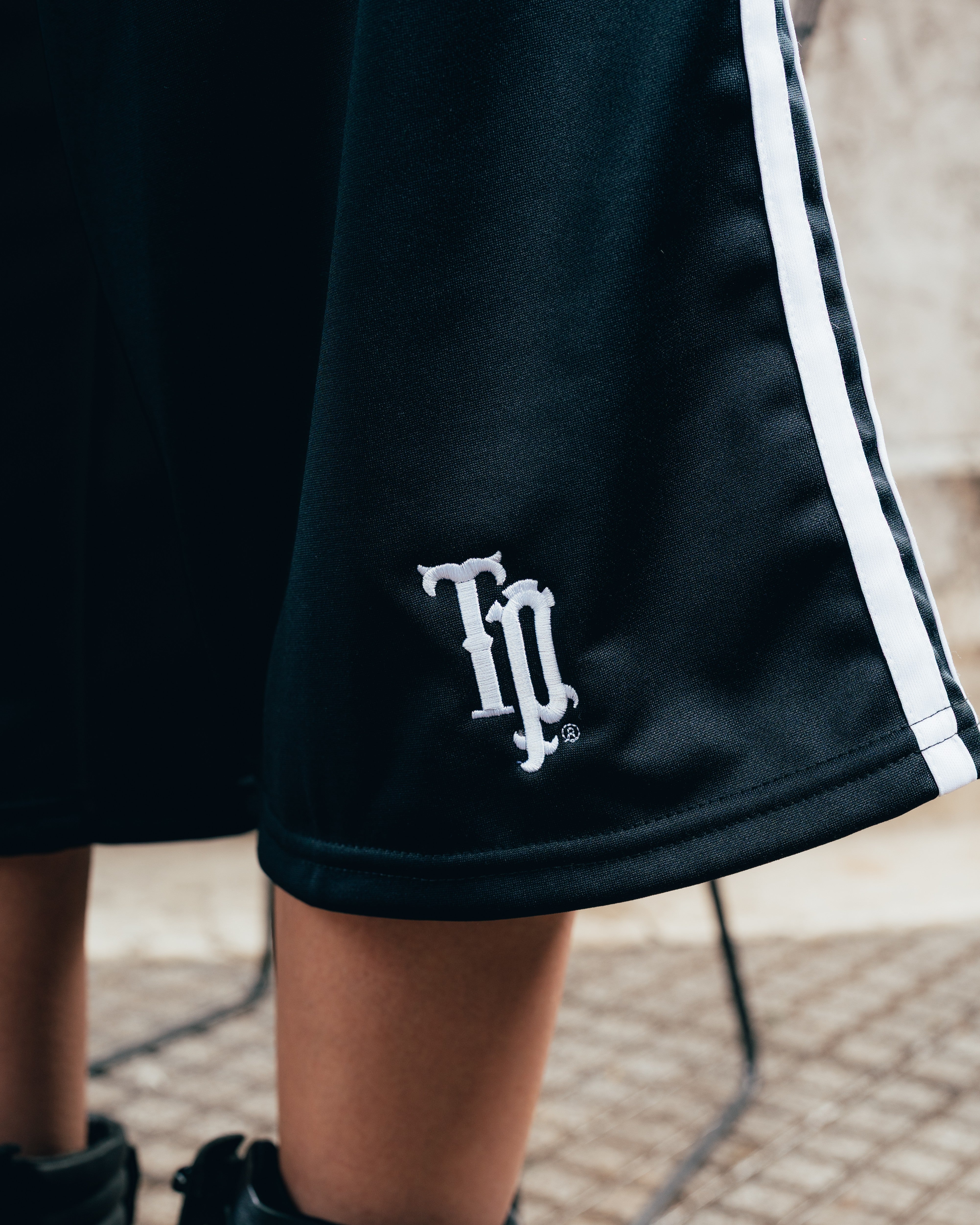 SHORT LARGO ¾ [ PERRIER ] BLACK