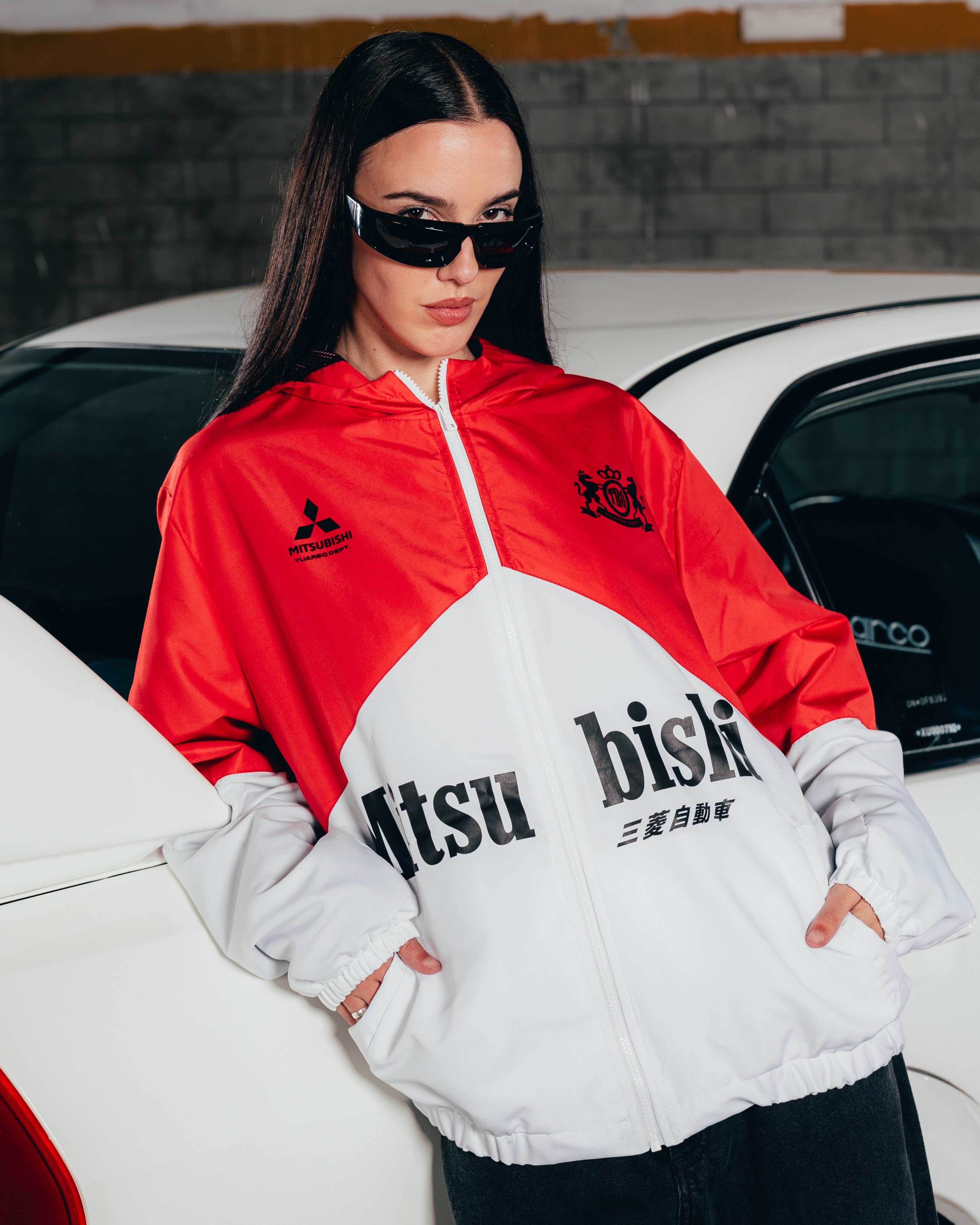 CAMPERA DEPORTIVA ROMPEVIENTO [ MITSUBISHI ] BICOLOR WHITE