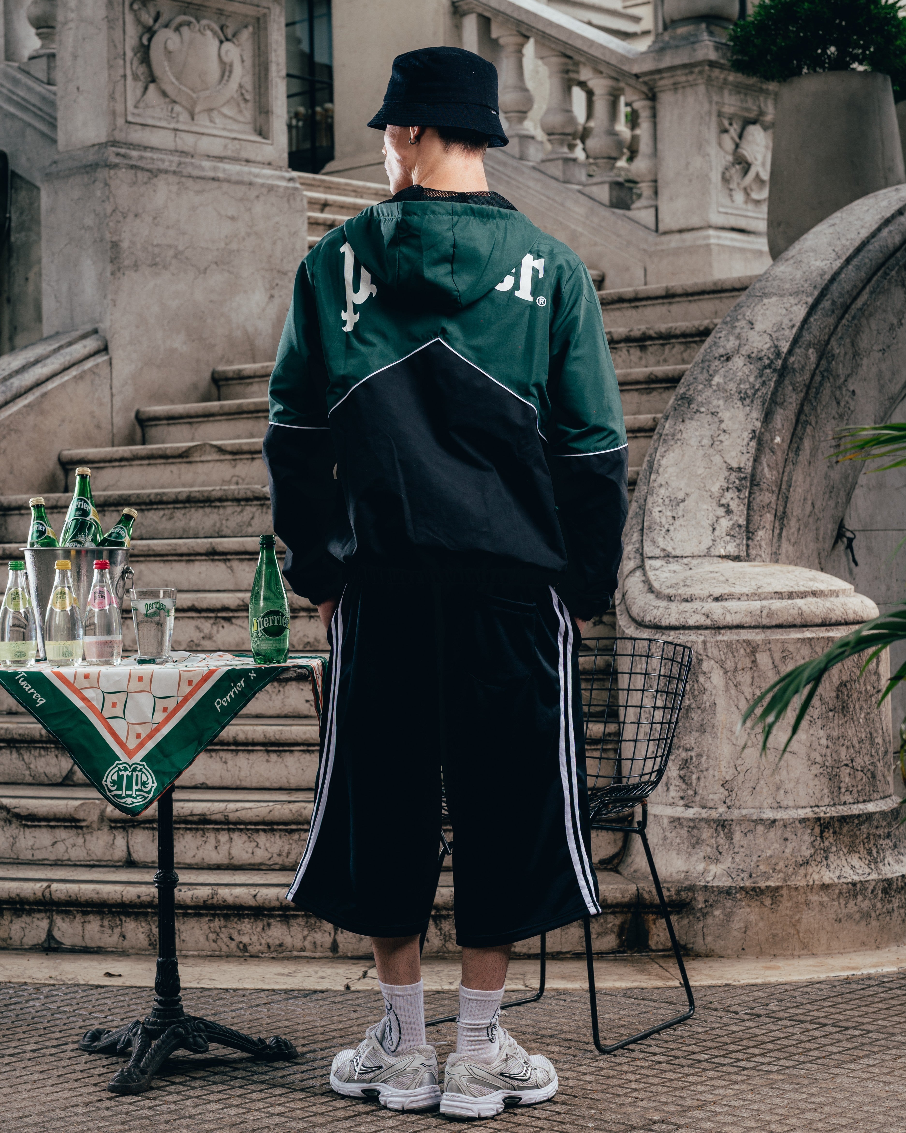 SHORT LARGO ¾ [ PERRIER ] BLACK