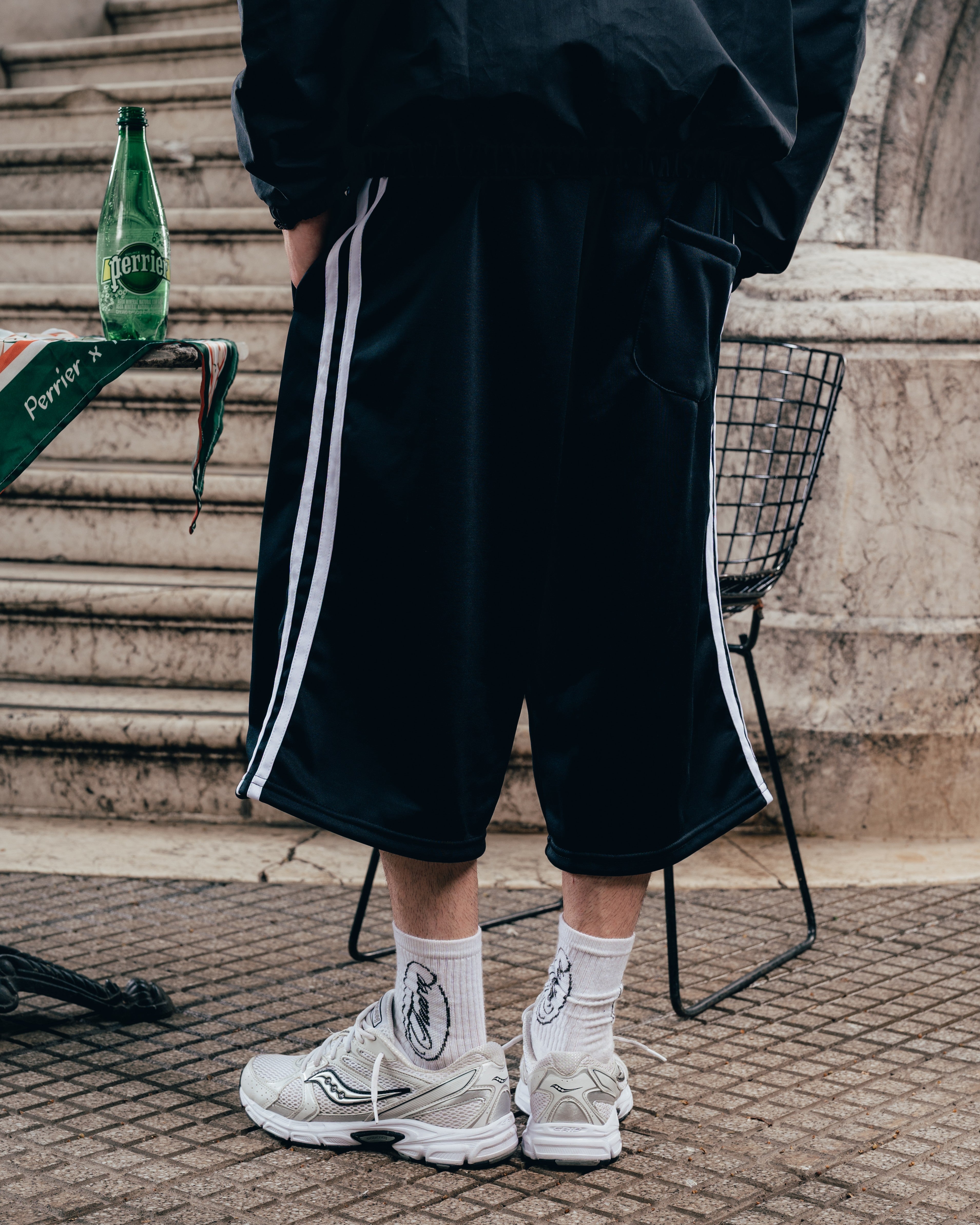 SHORT LARGO ¾ [ PERRIER ] BLACK