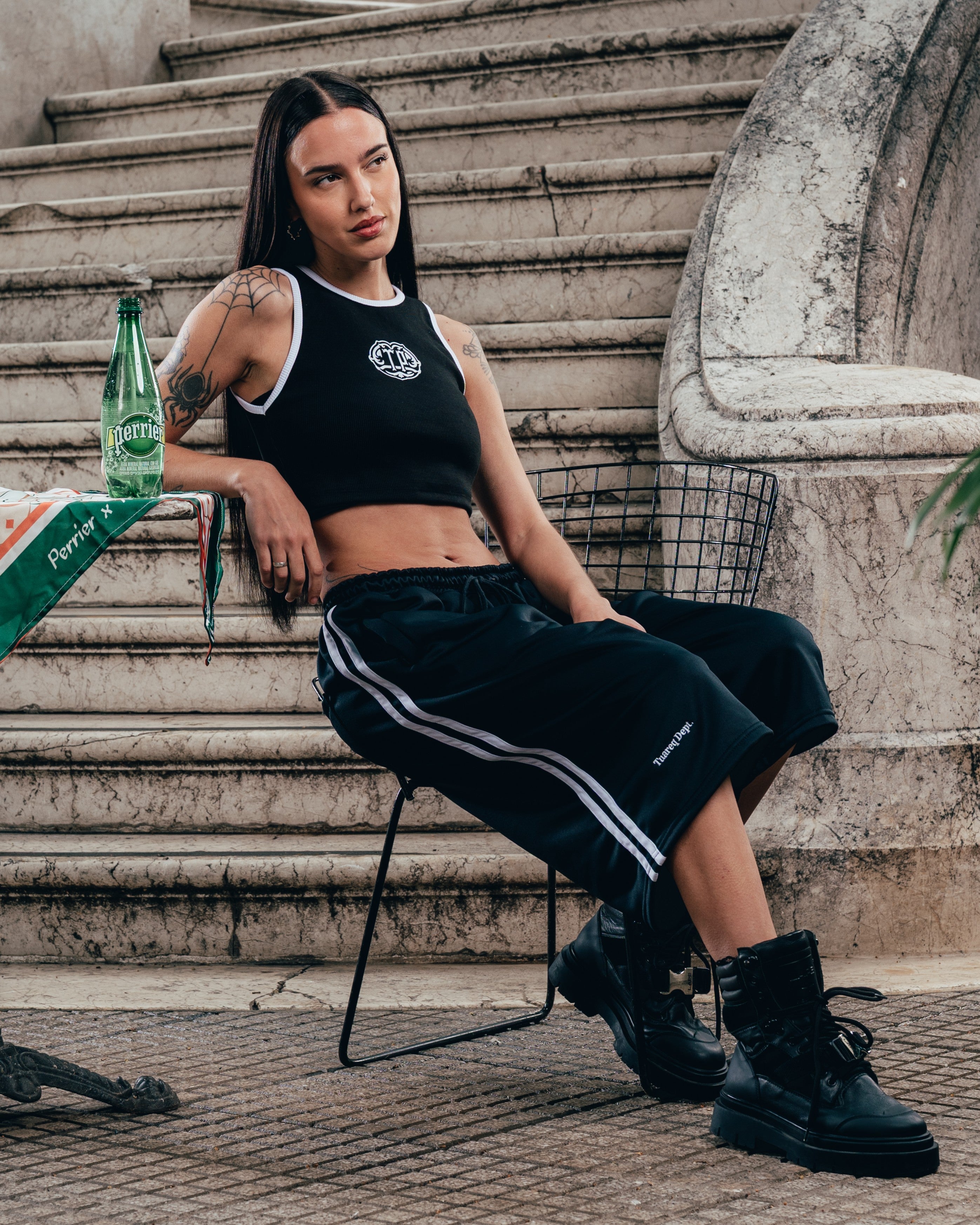 TOP MUSCULOSA [ PERRIER ] SHIELD BLACK