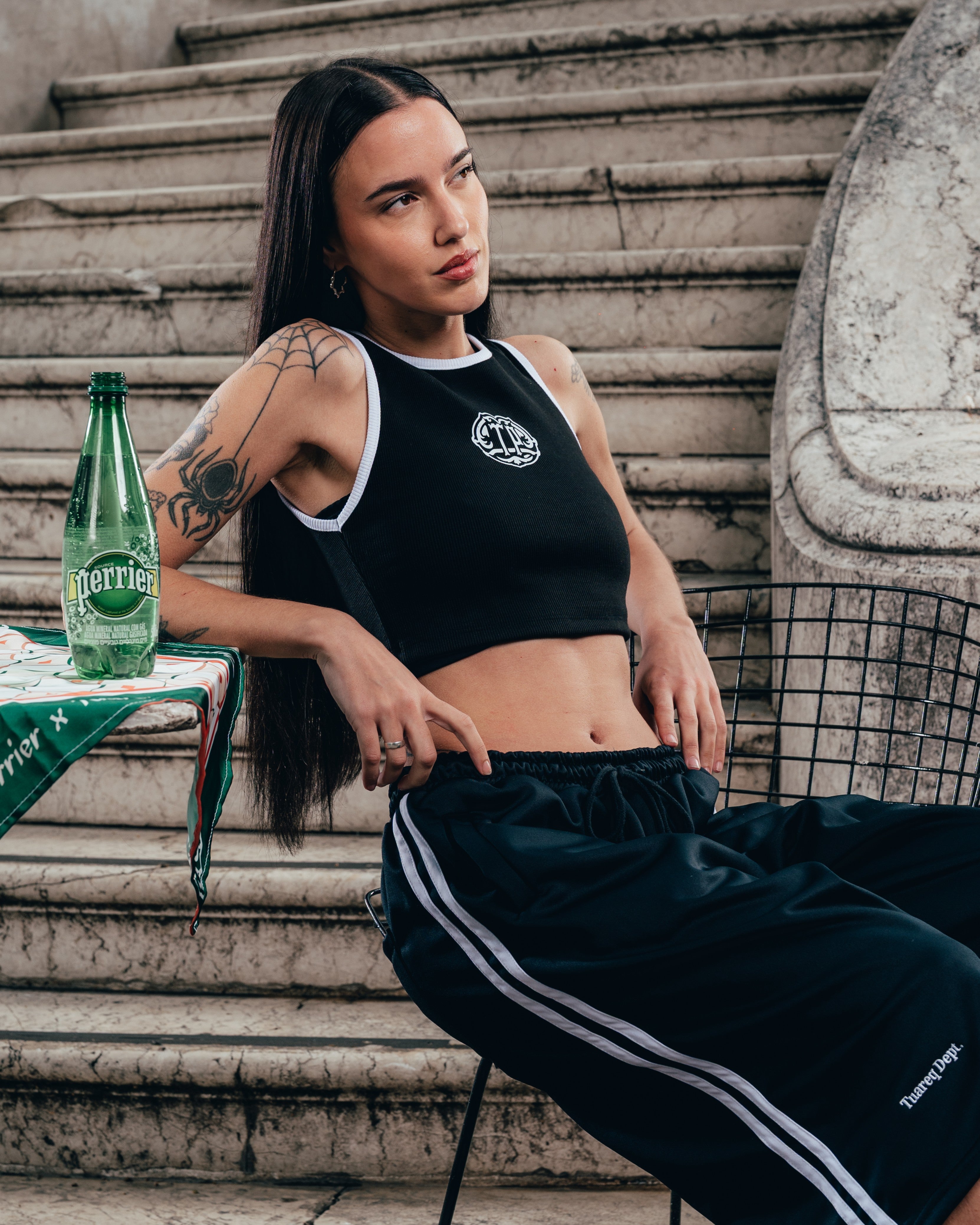 TOP MUSCULOSA [ PERRIER ] SHIELD BLACK