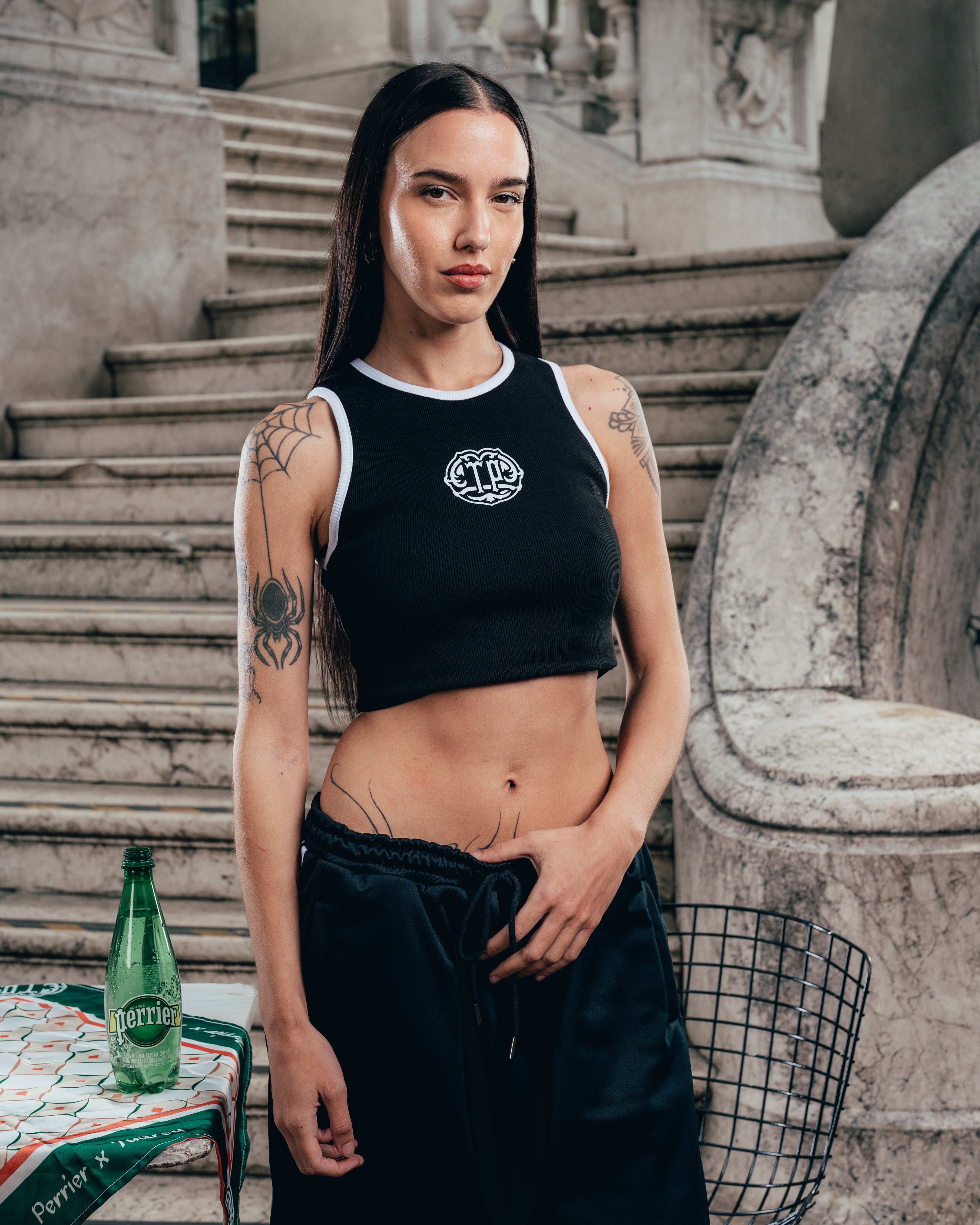 TOP MUSCULOSA [ PERRIER ] SHIELD BLACK