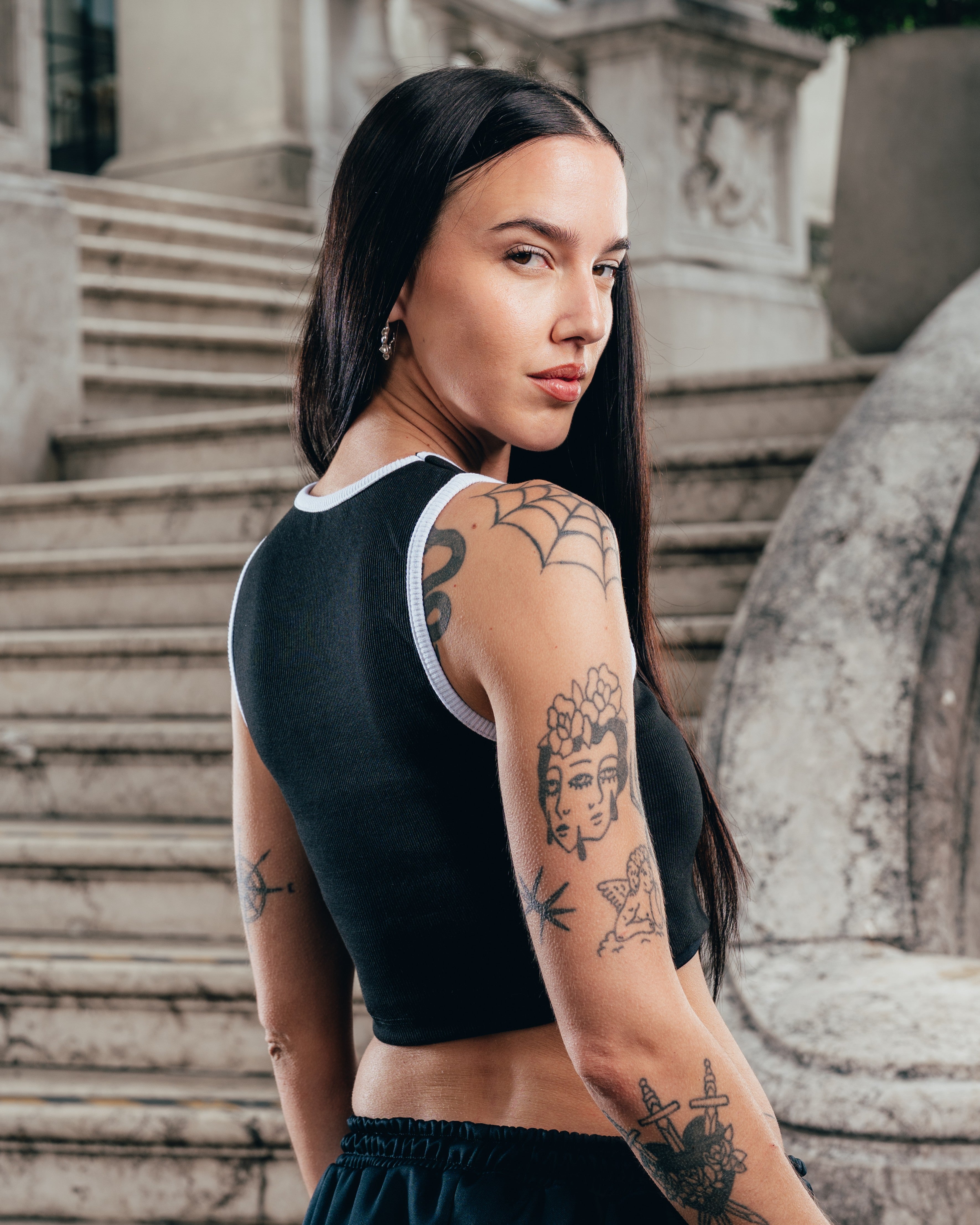 TOP MUSCULOSA [ PERRIER ] SHIELD BLACK