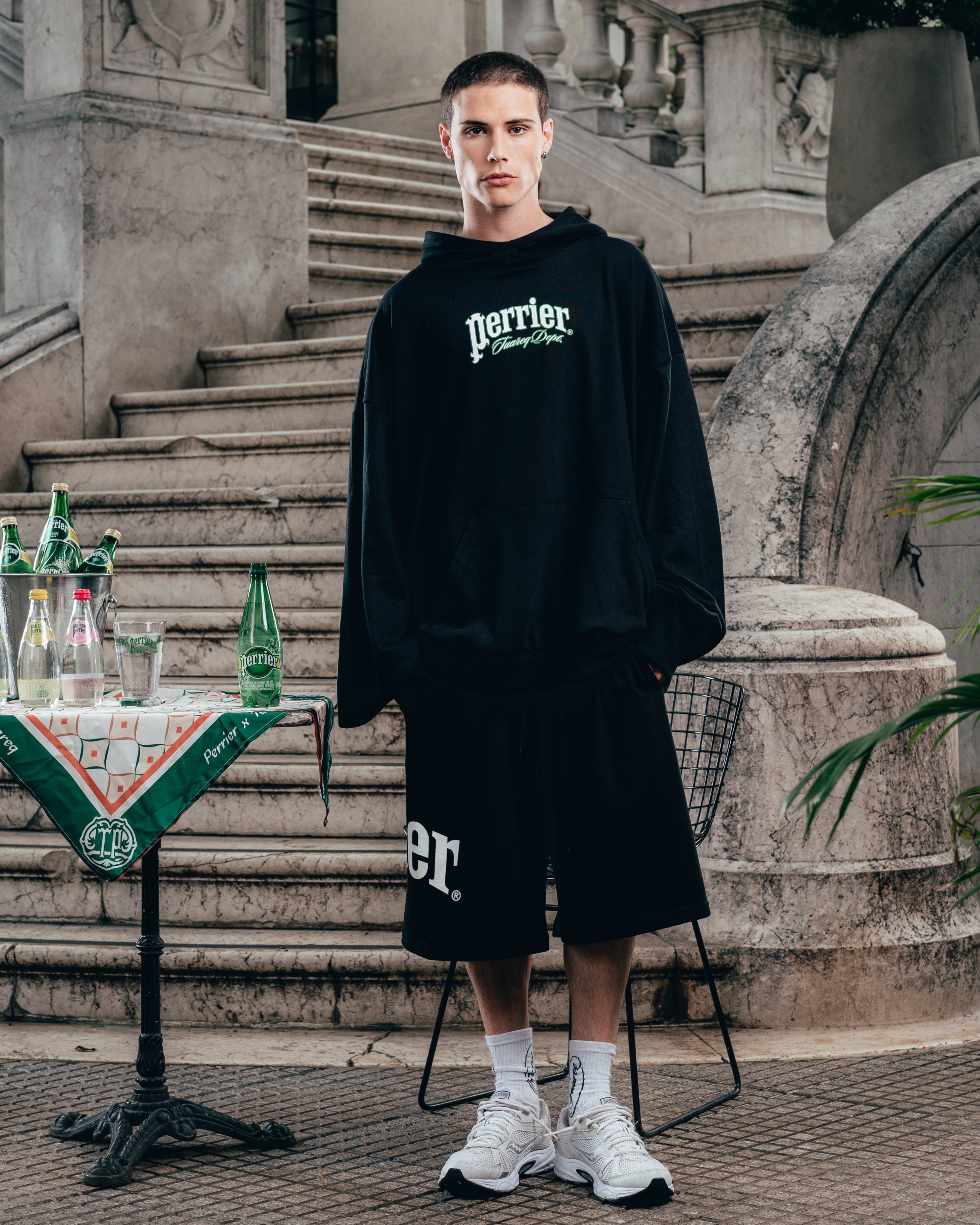 HOODIE MEGAOVERSIZED [ PERRIER ] SIGNATURE BLACK