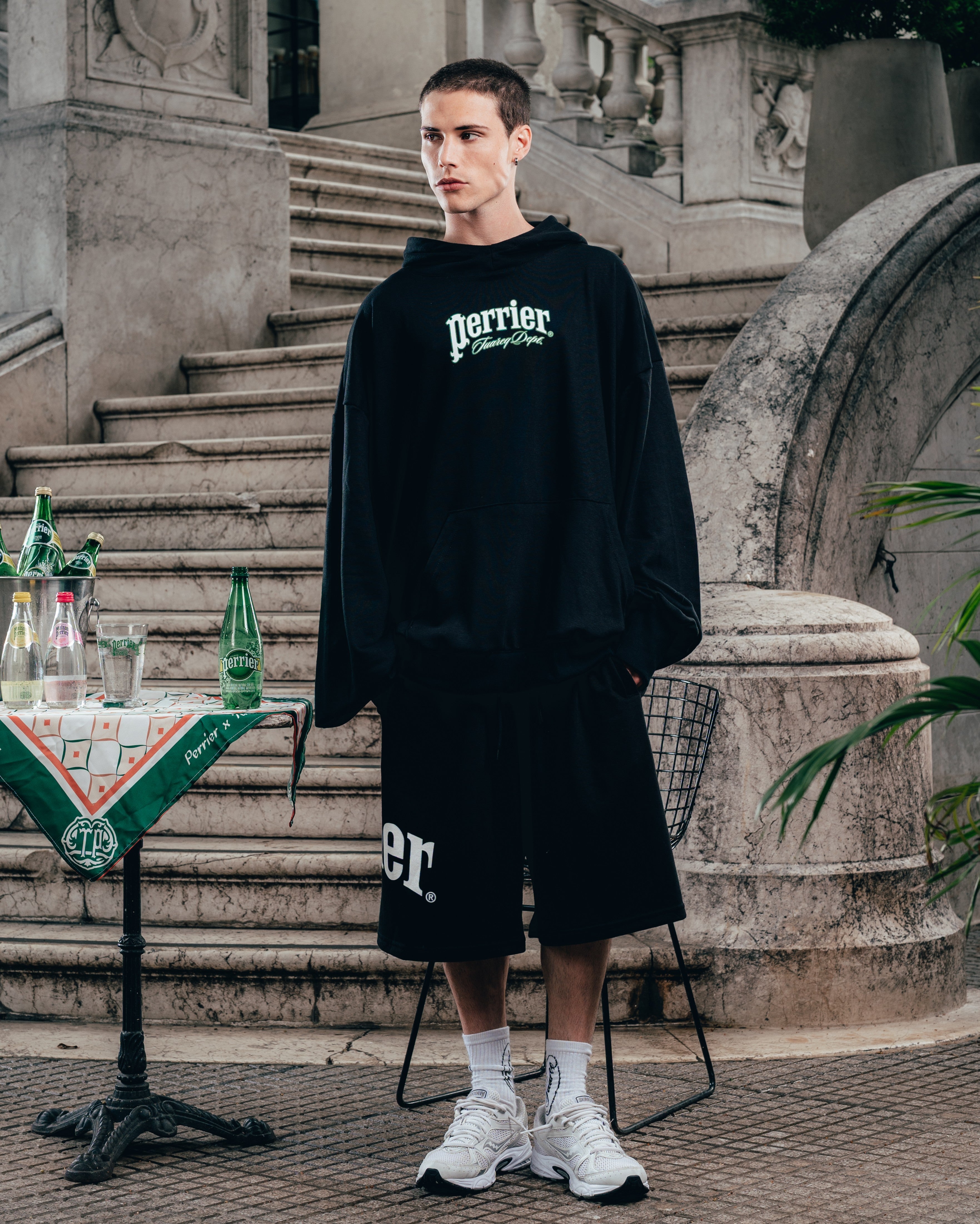 HOODIE MEGAOVERSIZED [ PERRIER ] SIGNATURE BLACK