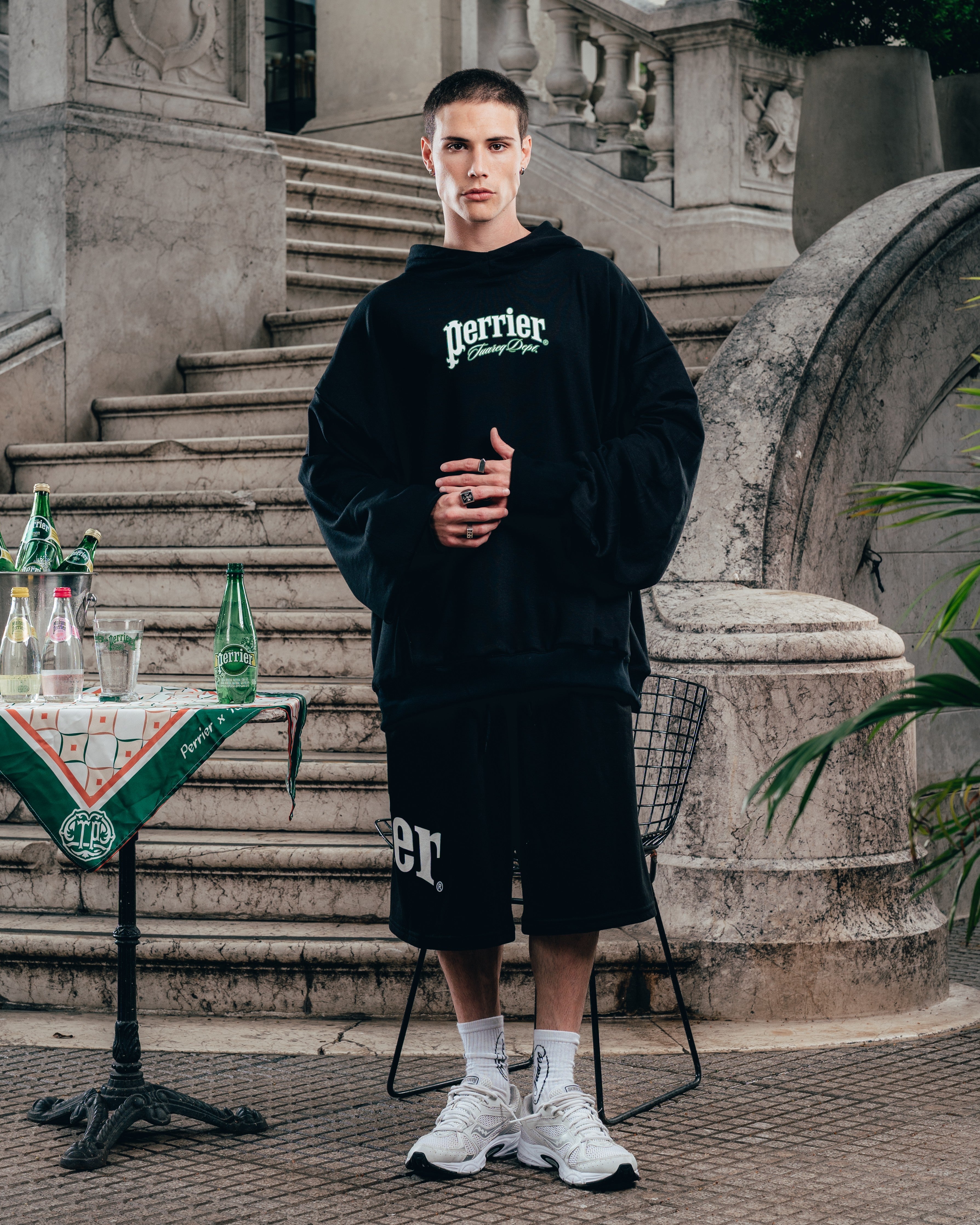 HOODIE MEGAOVERSIZED [ PERRIER ] SIGNATURE BLACK