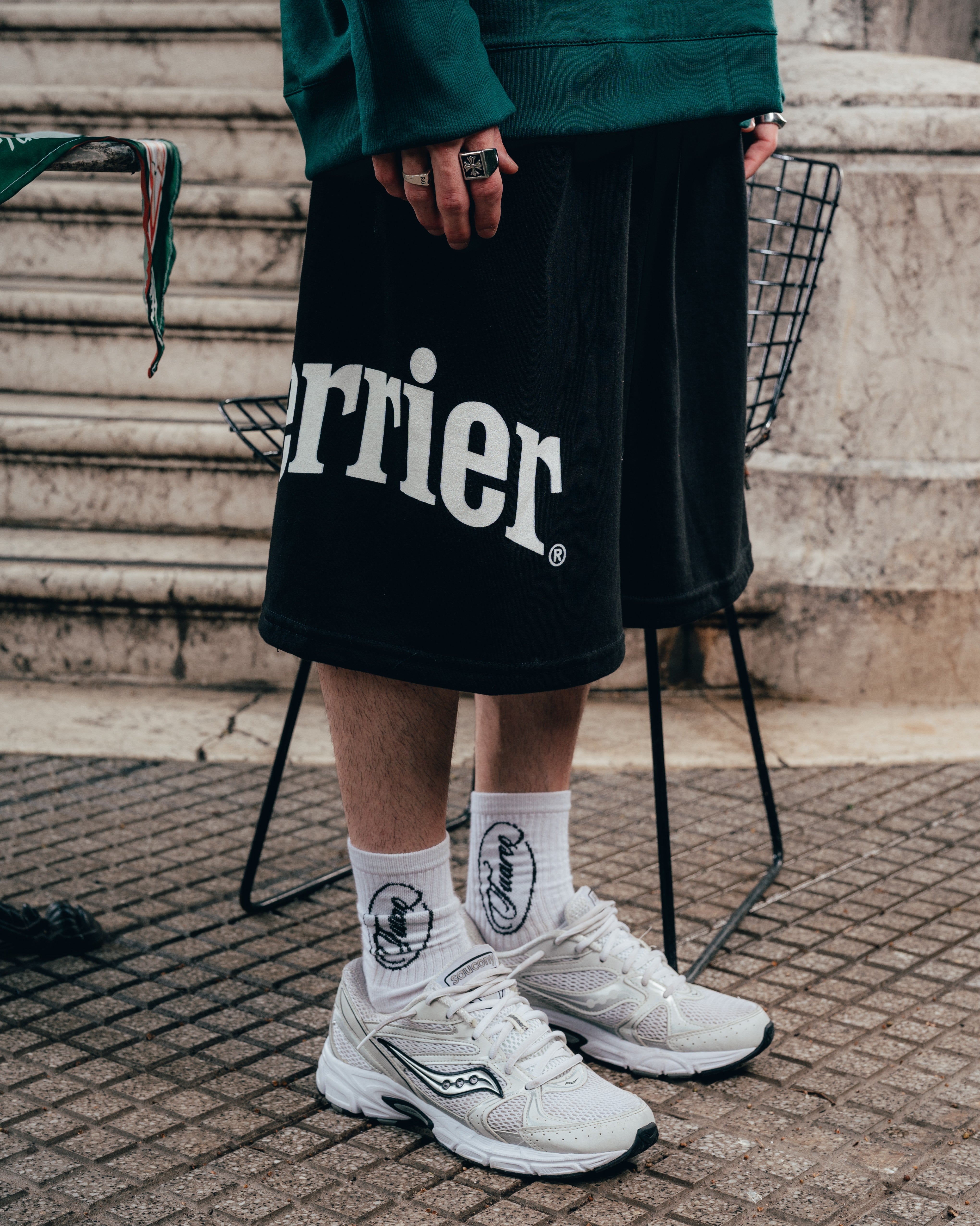 SHORT OVERSIZED [ PERRIER ] SIGNATURE BLACK
