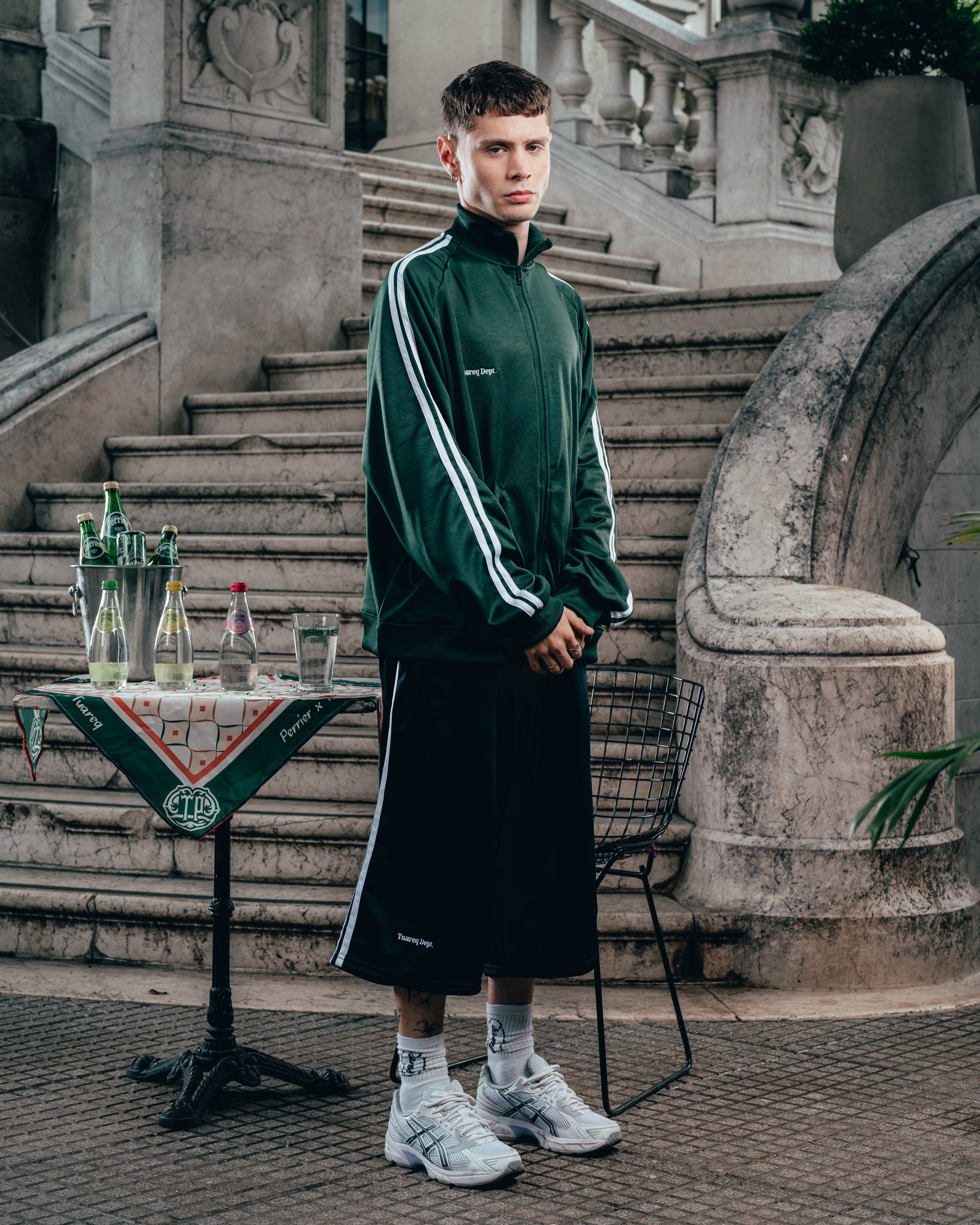 SHORT LARGO ¾ [ PERRIER ] BLACK