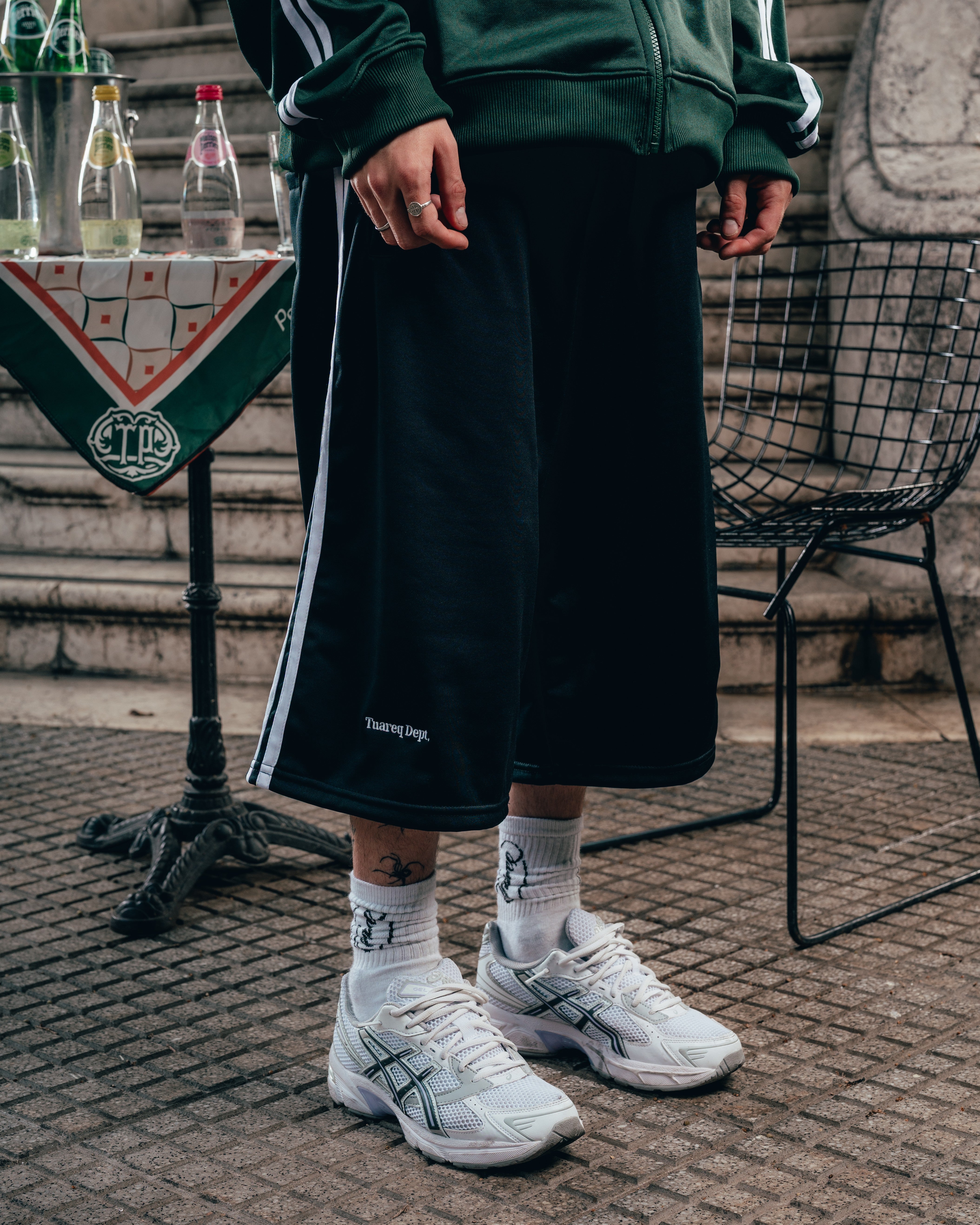 SHORT LARGO ¾ [ PERRIER ] BLACK