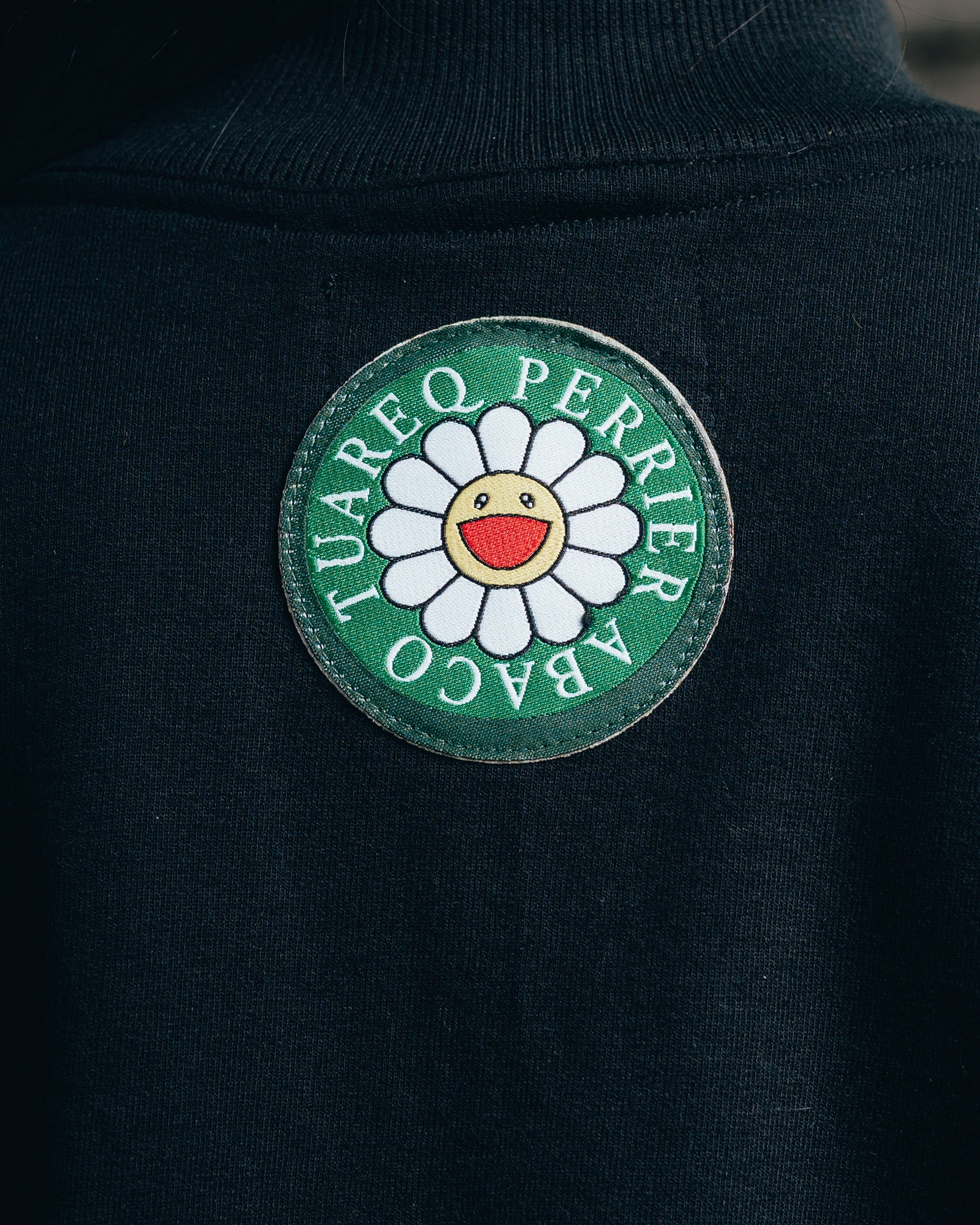 CROP MANGA LARGA [ PERRIER ] GALON BLACK