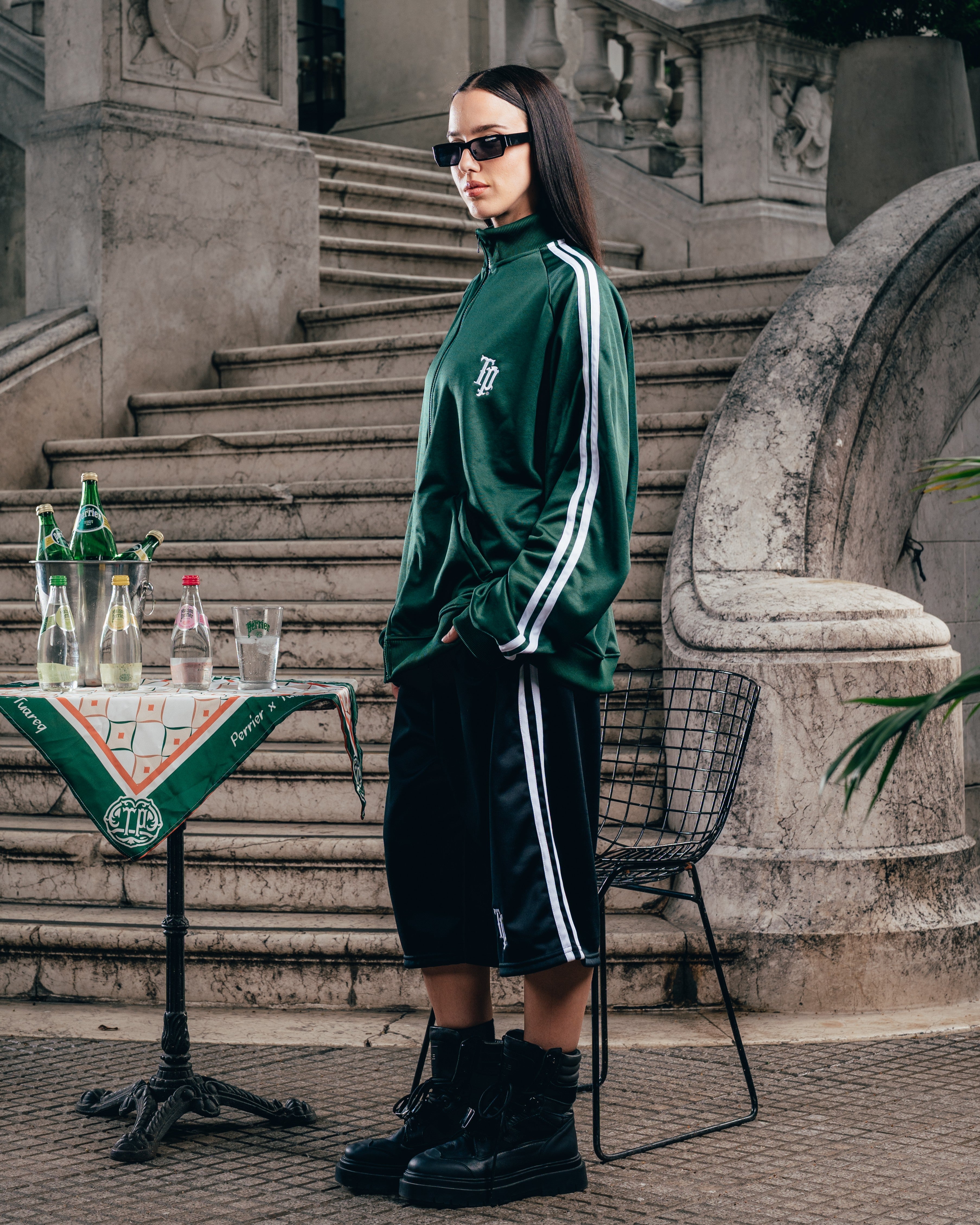 SHORT LARGO ¾ [ PERRIER ] BLACK