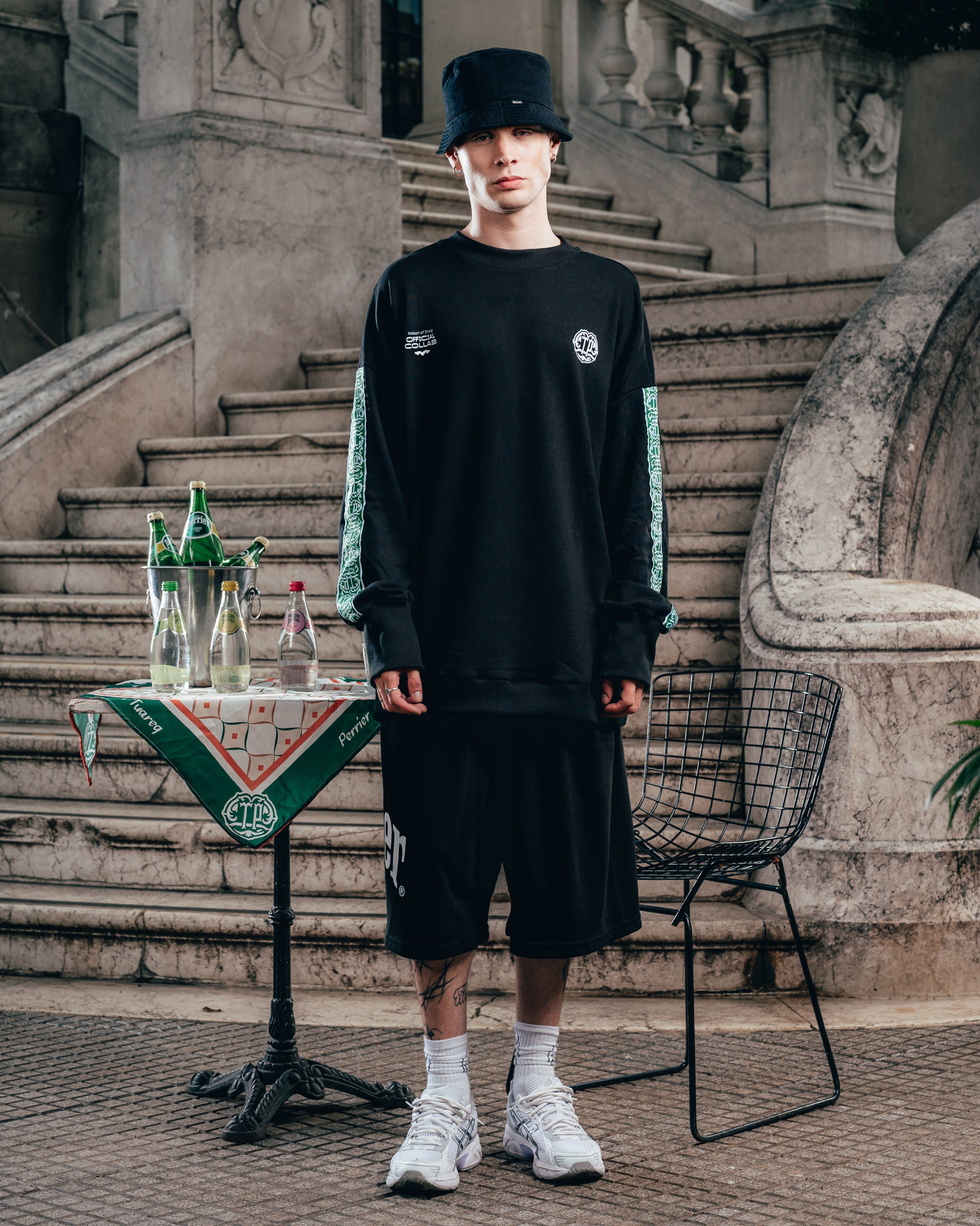 SHORT OVERSIZED [ PERRIER ] SIGNATURE BLACK