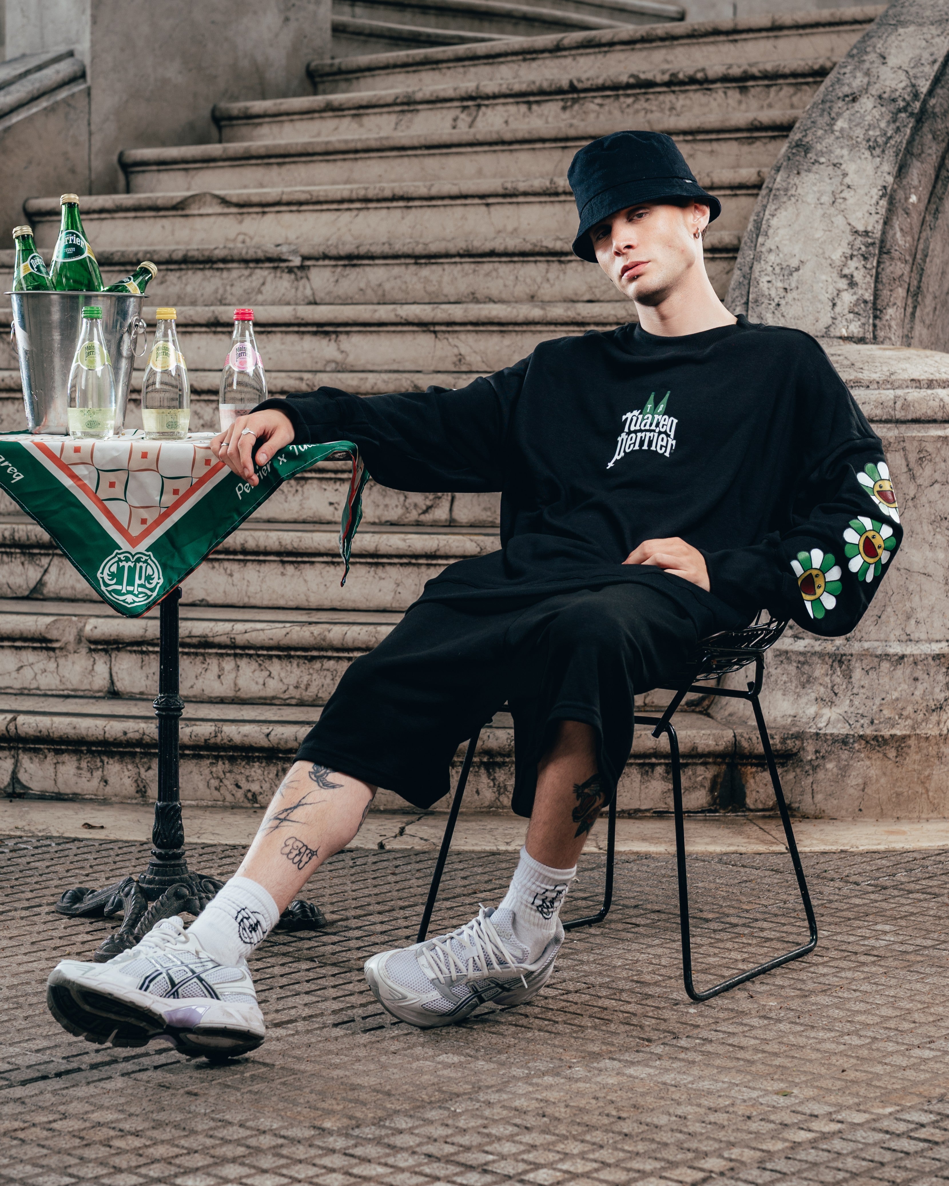 CREWNECK [ PERRIER ] MURAKAMI BLACK