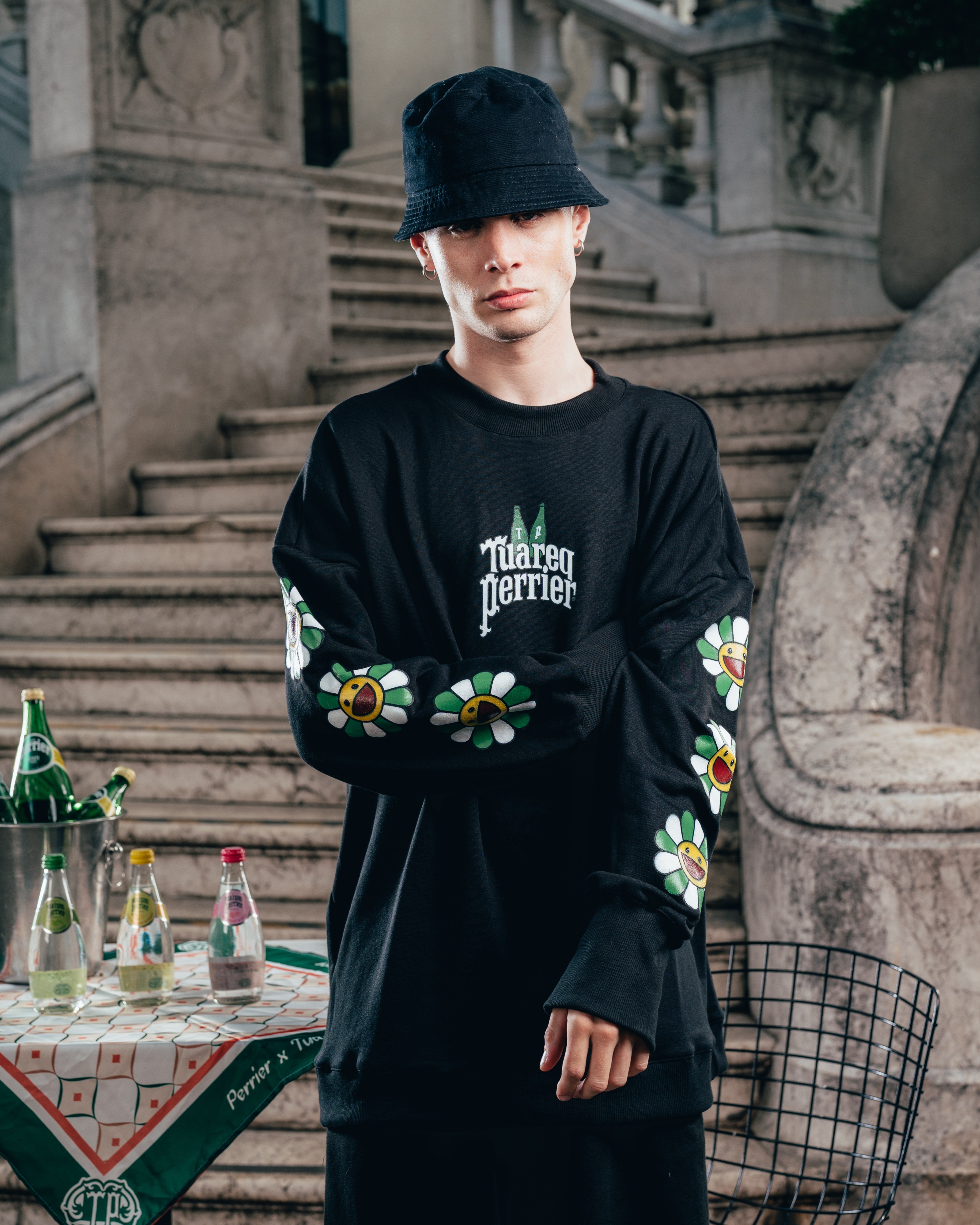 CREWNECK [ PERRIER ] MURAKAMI BLACK