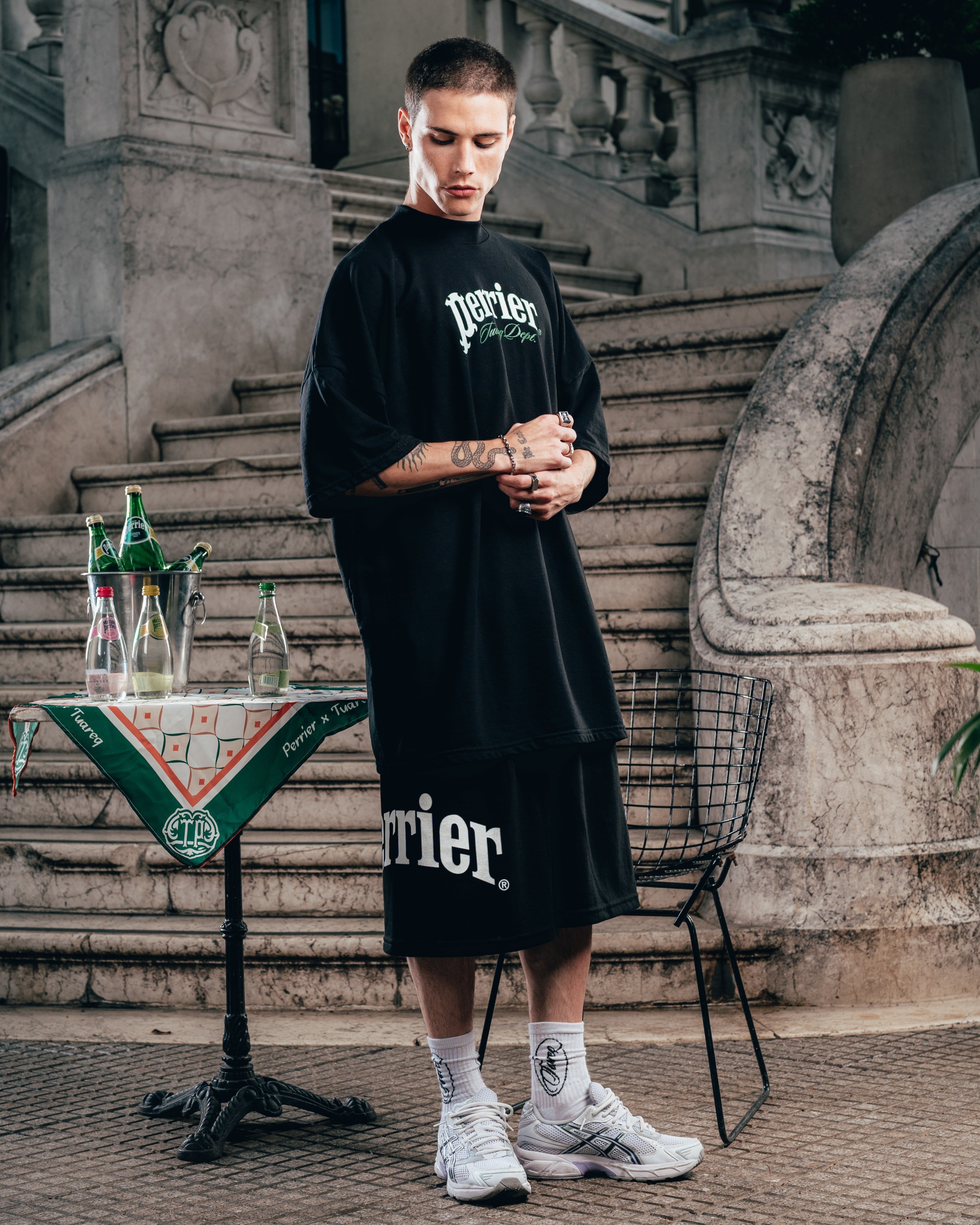 SHORT OVERSIZED [ PERRIER ] SIGNATURE BLACK