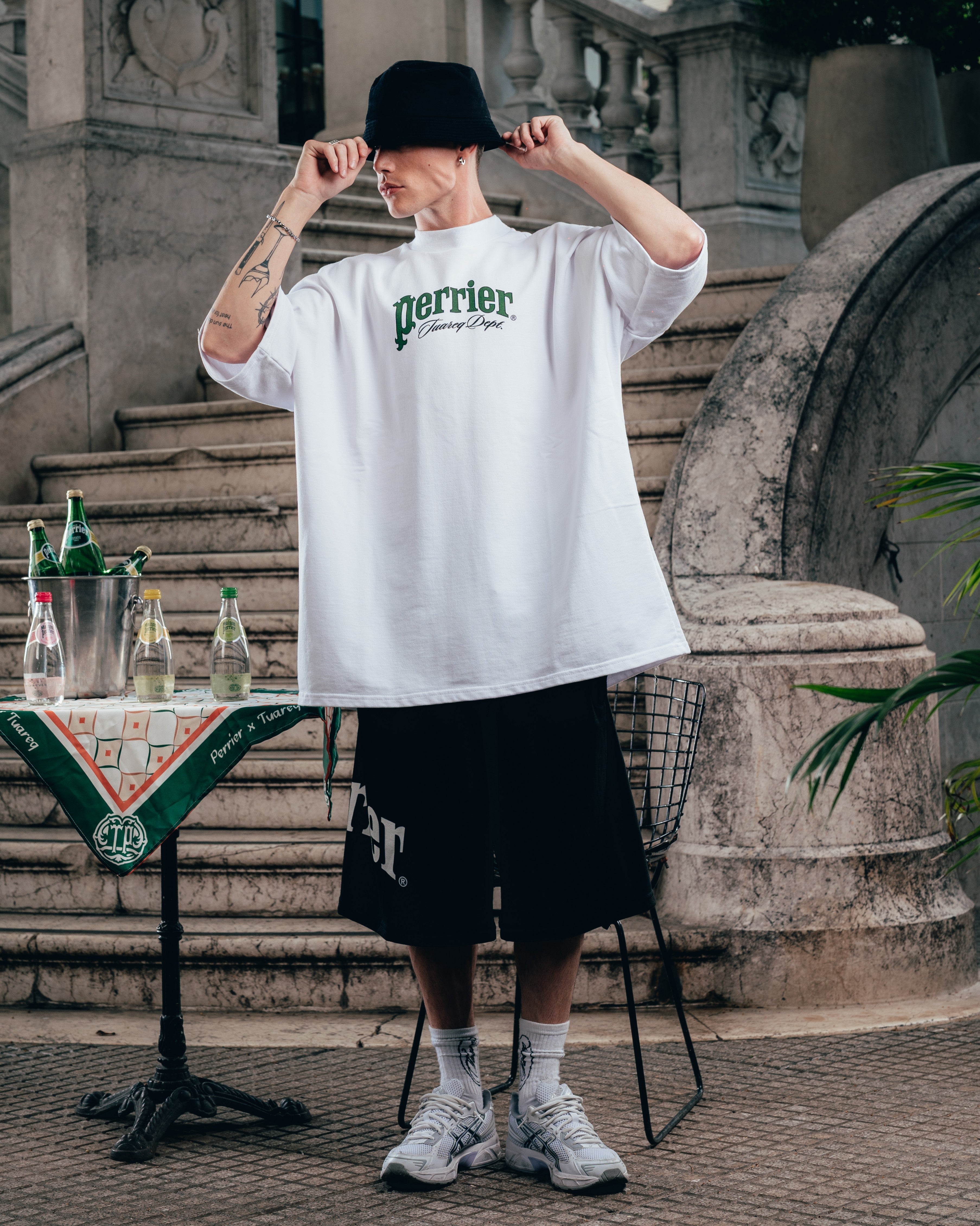 SHORT OVERSIZED [ PERRIER ] SIGNATURE BLACK