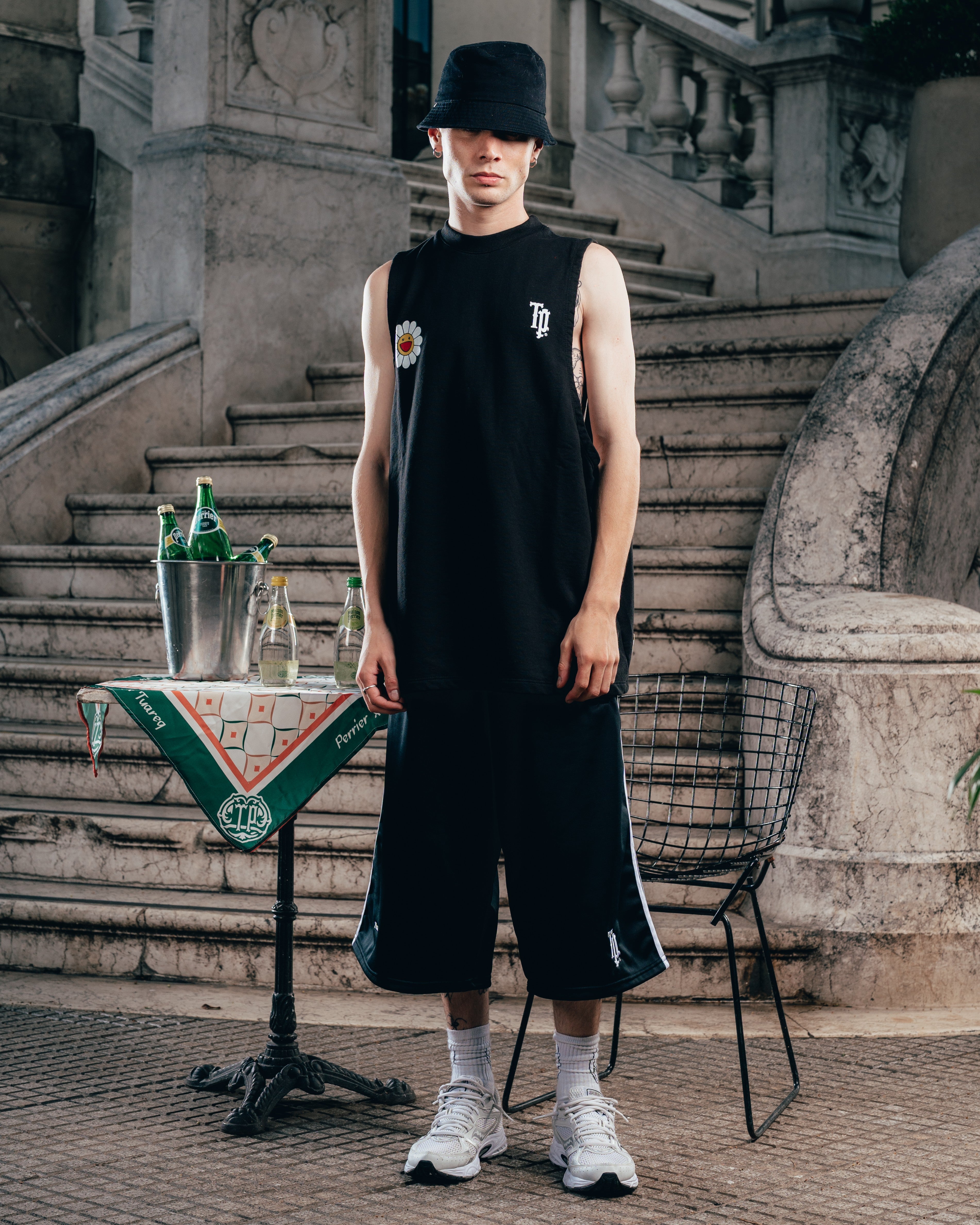 MUSCULOSA PESADA [ PERRIER ] MURAKAMI BLACK