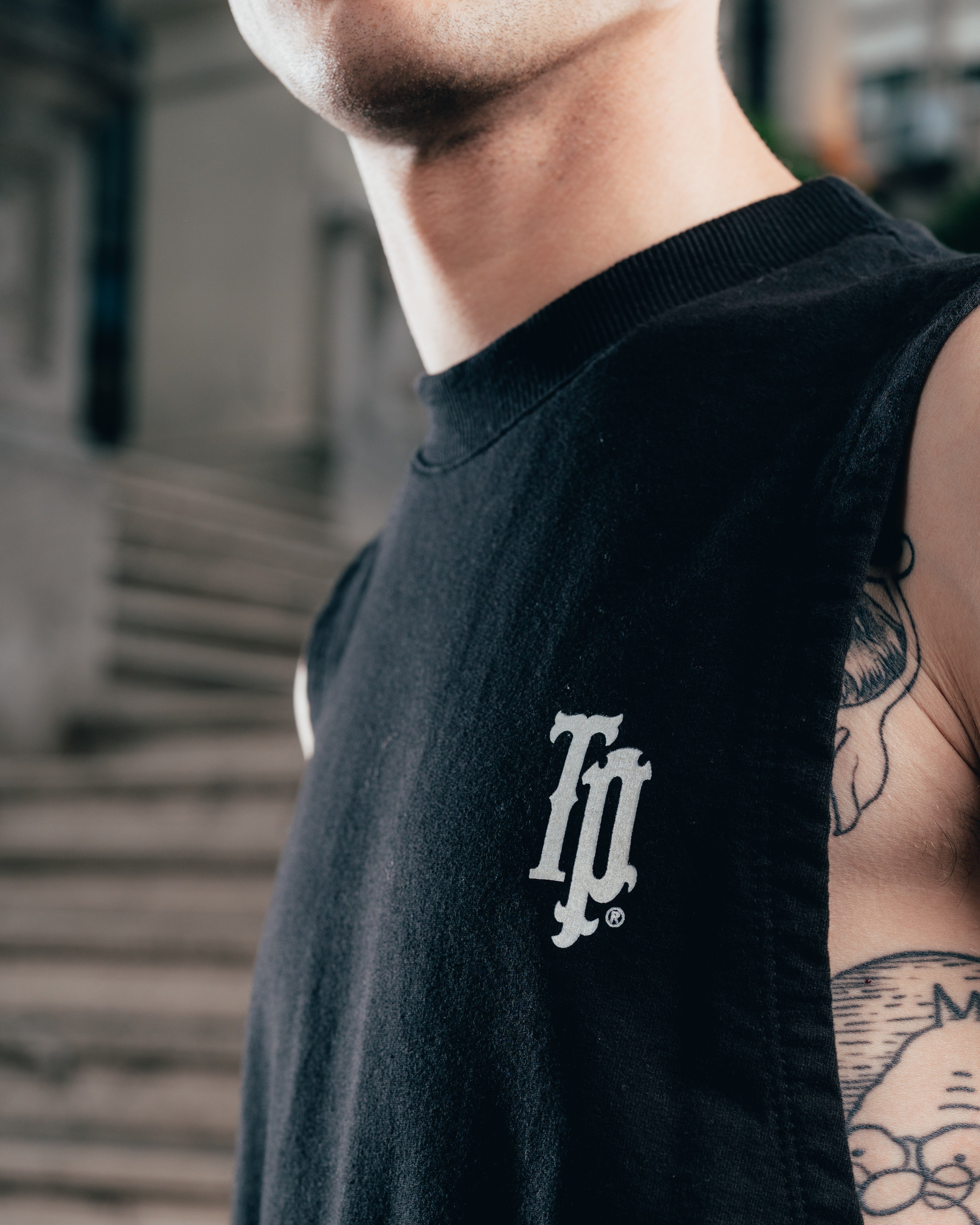 MUSCULOSA PESADA [ PERRIER ] MURAKAMI BLACK