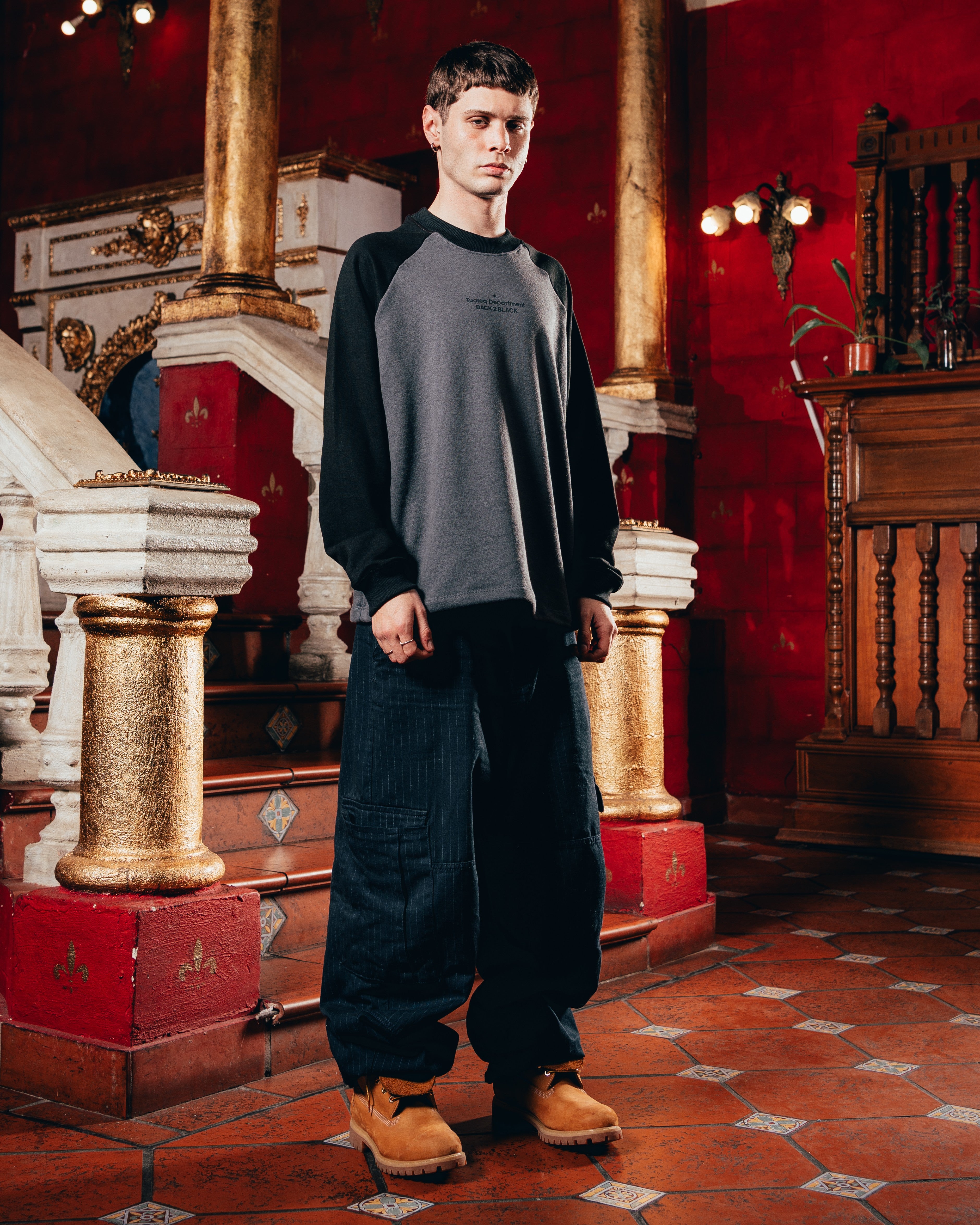 CREWNECK RANGLAN [ B2B ] BLACK