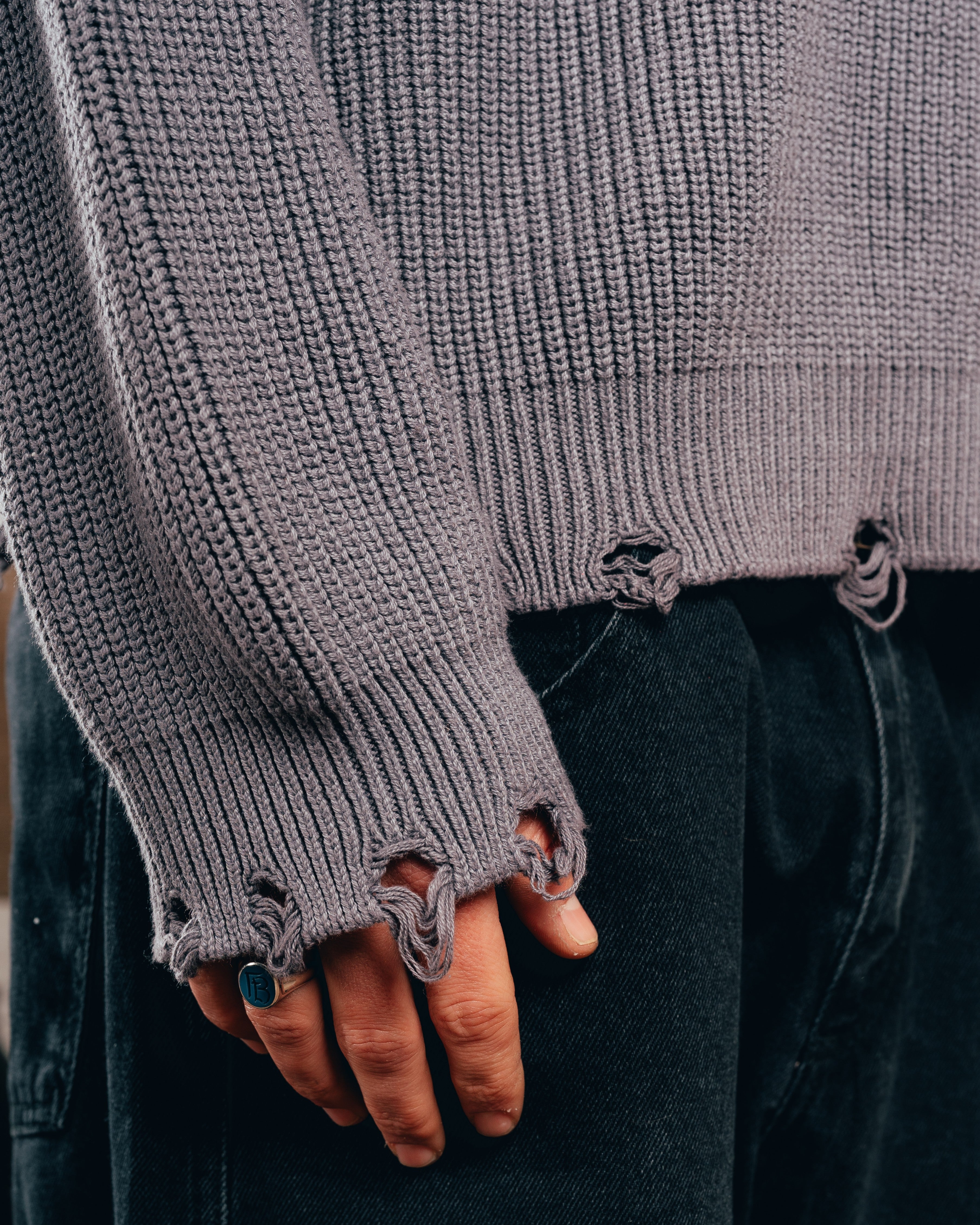 SWEATER TEJIDO PESADO [ PRIMARI ] GRIS PLOMO