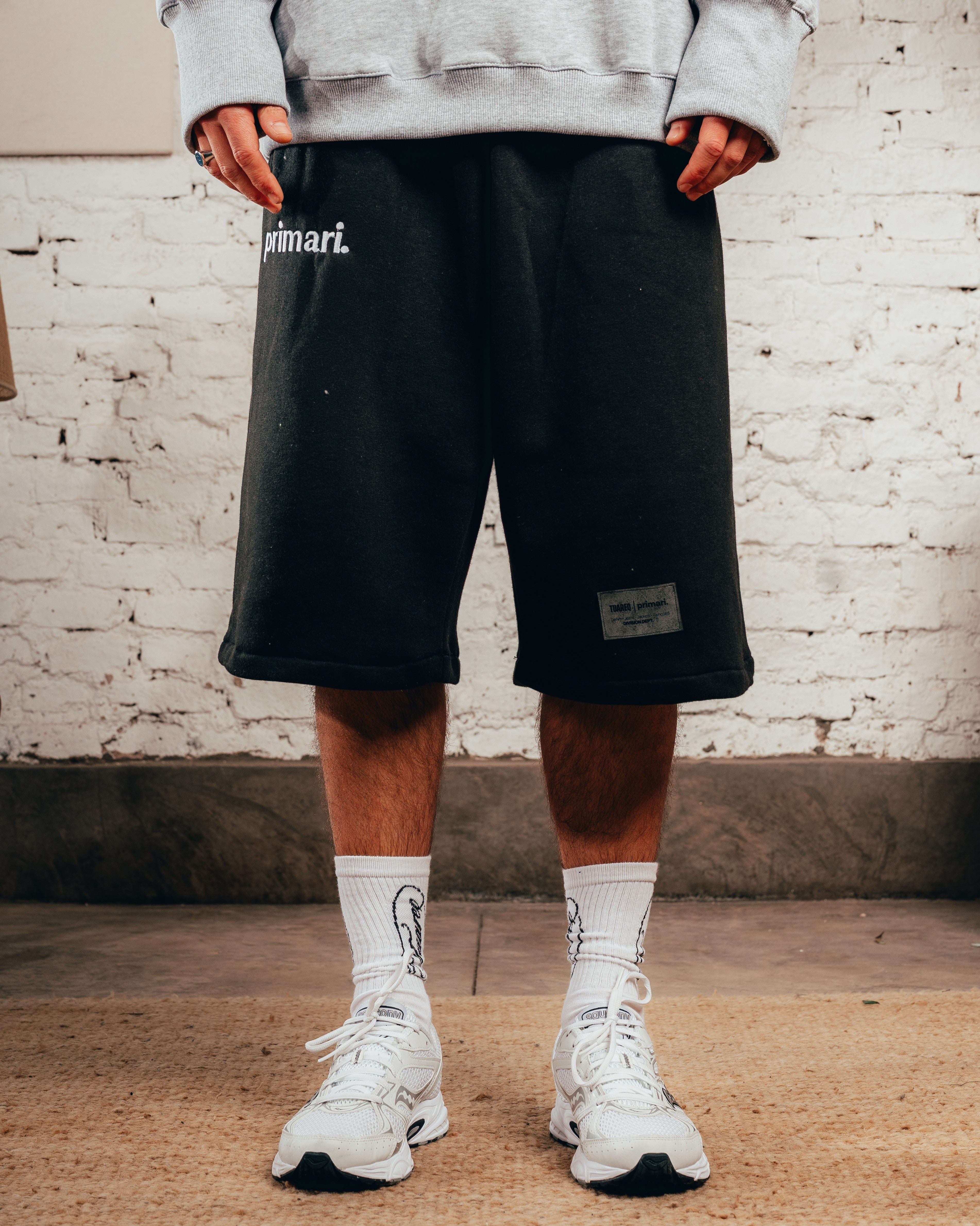 SHORT LARGO ¾ [ PRIMARI ] BLACK