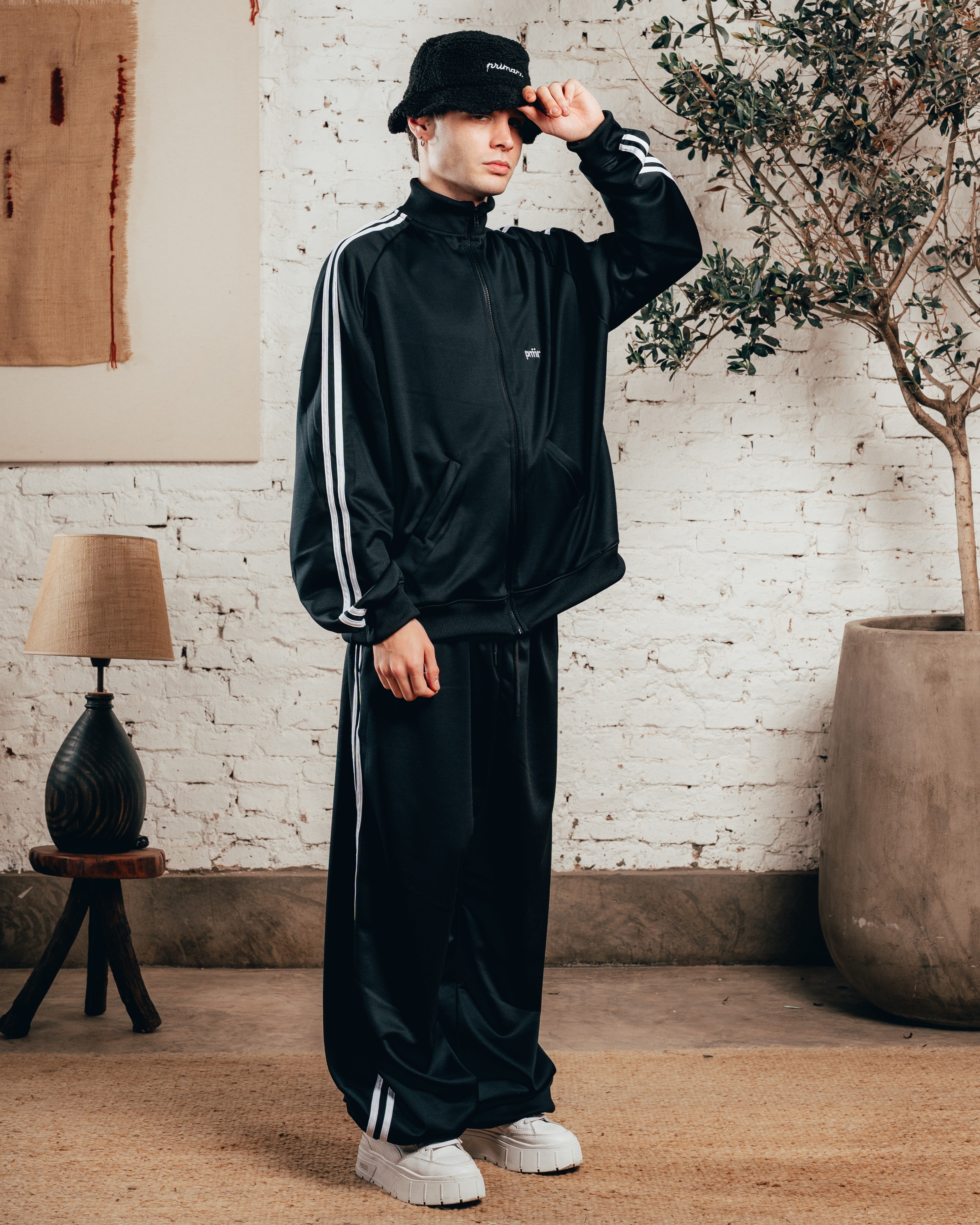 CONJUNTO DEPORTIVO [ PRIMARI ] STRIPE BLACK